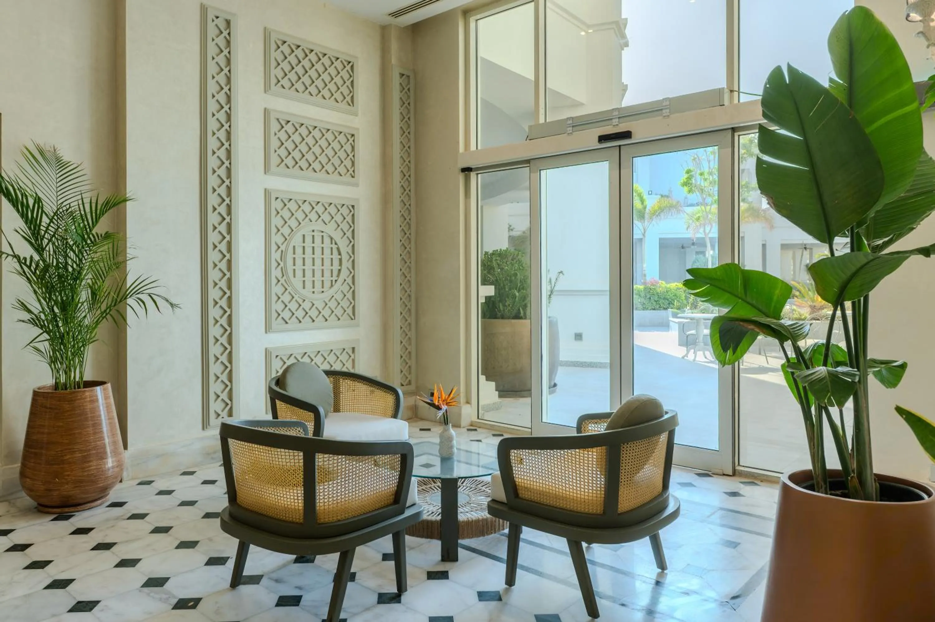 Restaurant/places to eat in Cleopatra Sidi Heneish