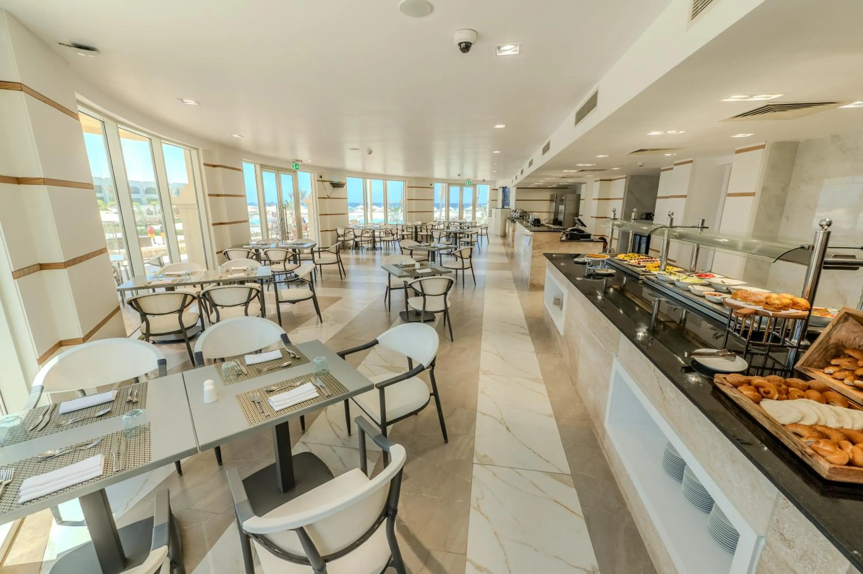 Restaurant/places to eat in Cleopatra Sidi Heneish