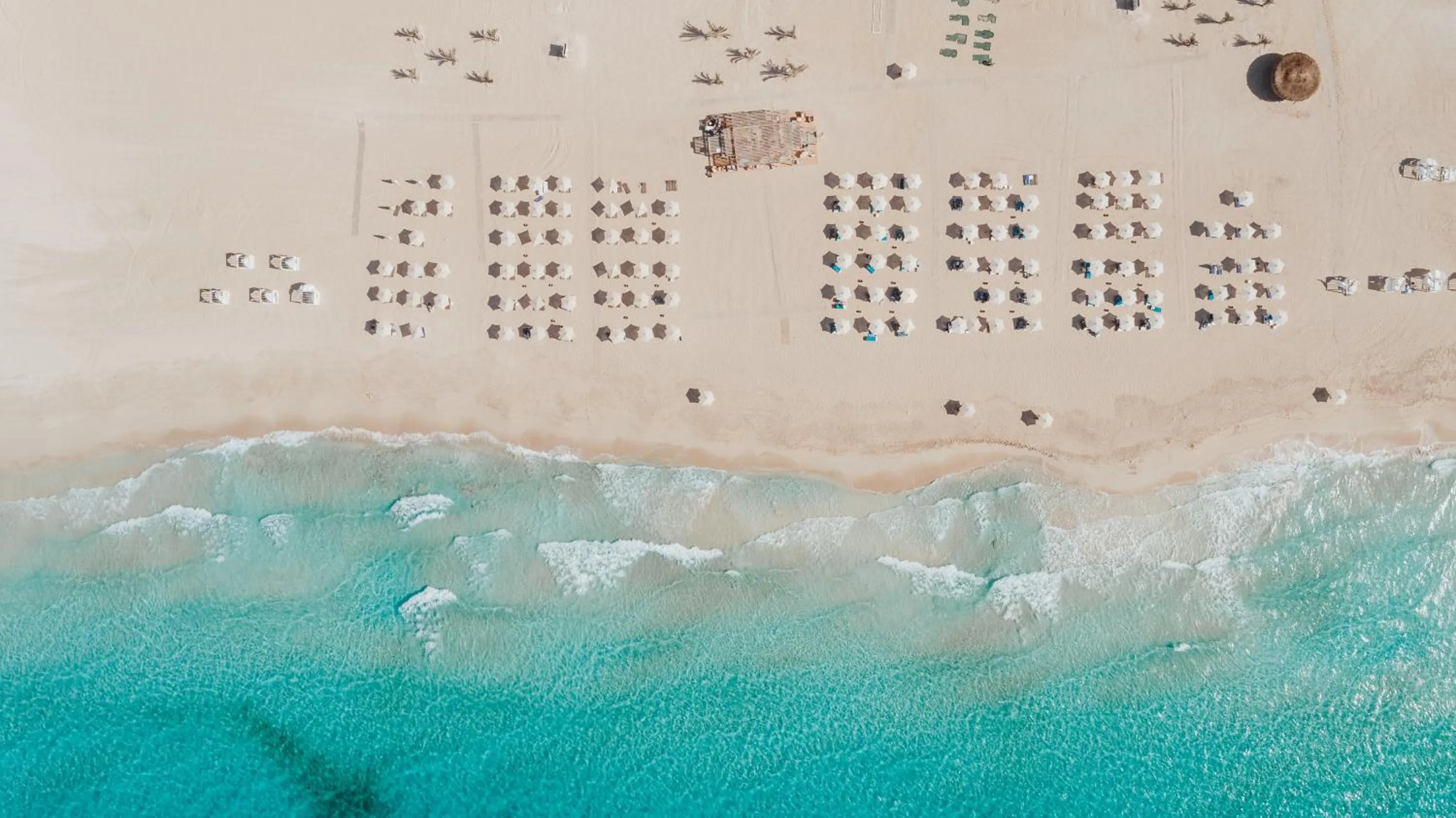 Beach in Cleopatra Sidi Heneish