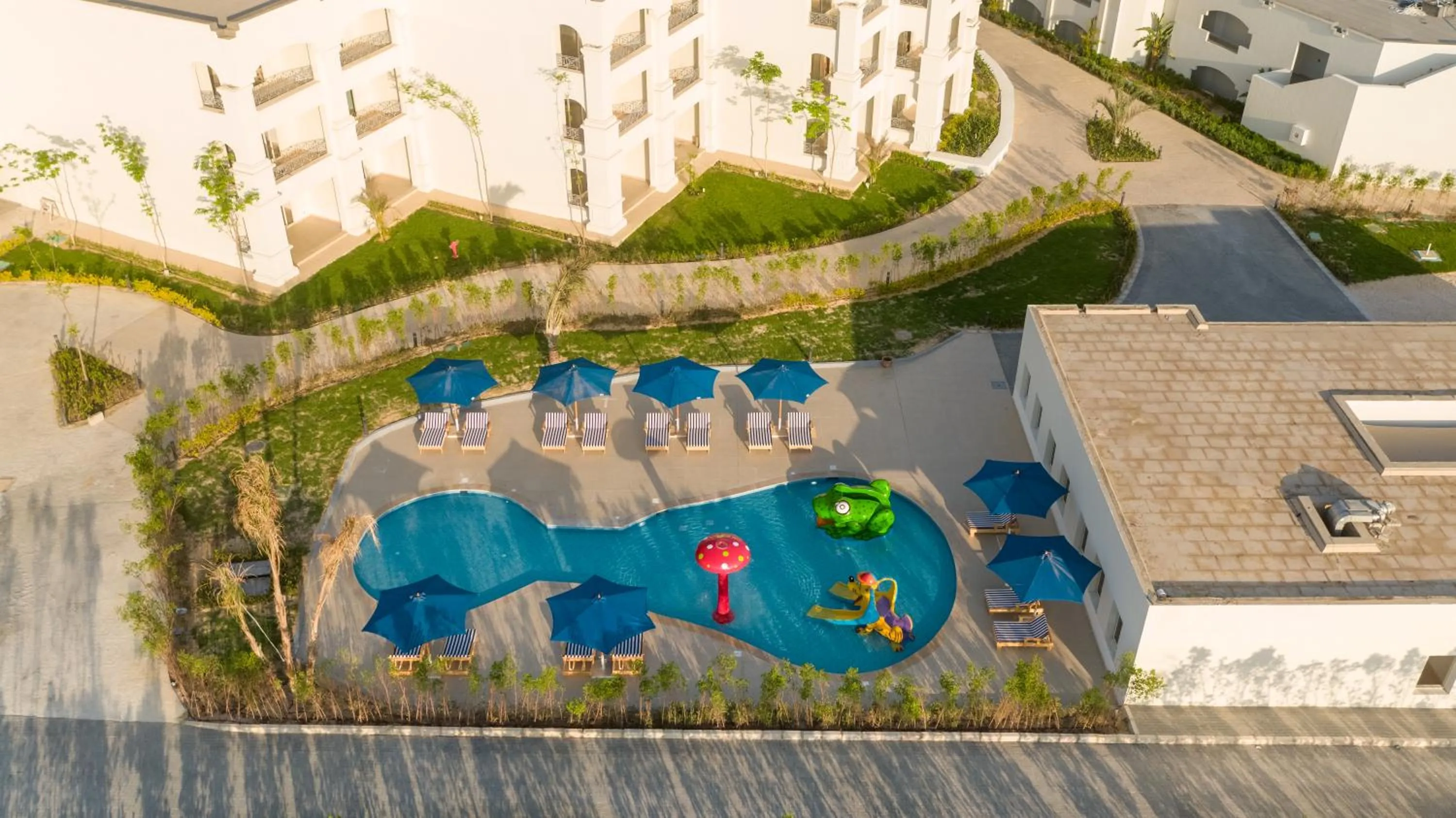 Property building in Cleopatra Sidi Heneish