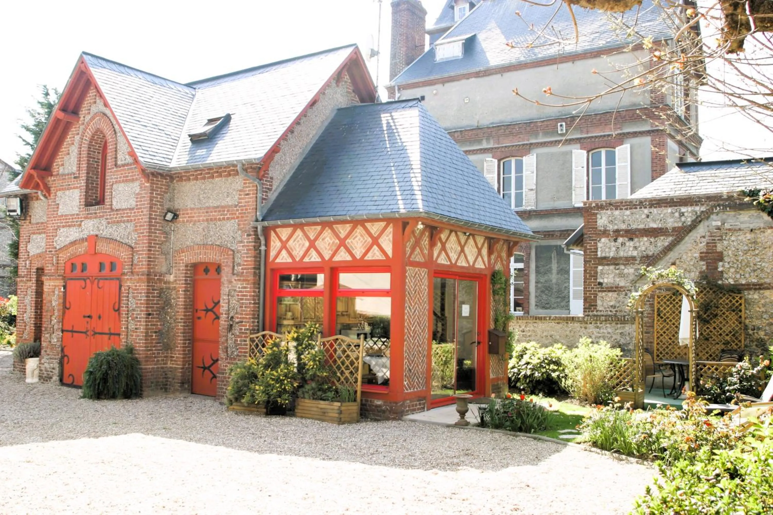 Facade/entrance in La Villa Bligny