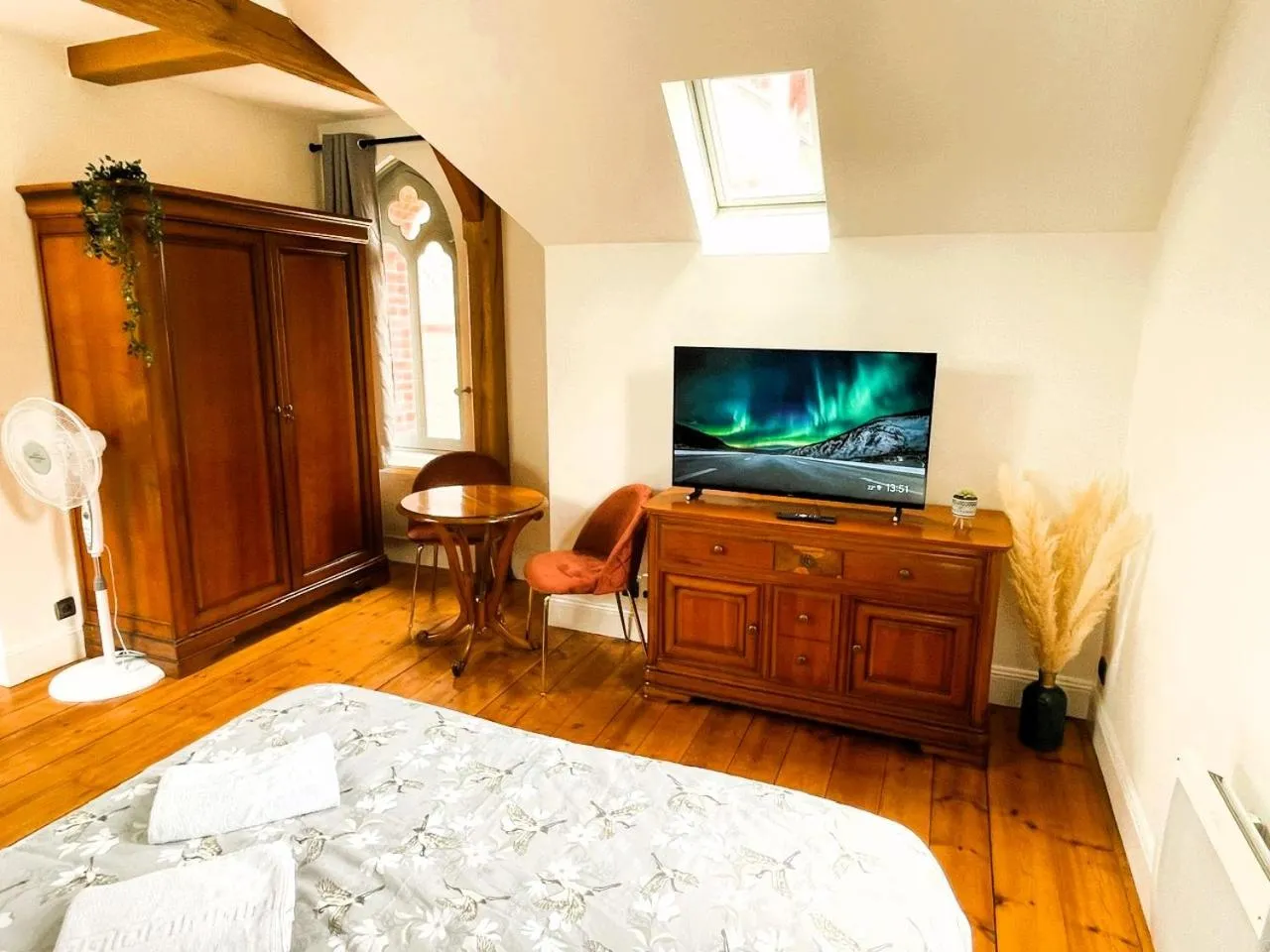TV and multimedia, Bed in La Villa Bligny