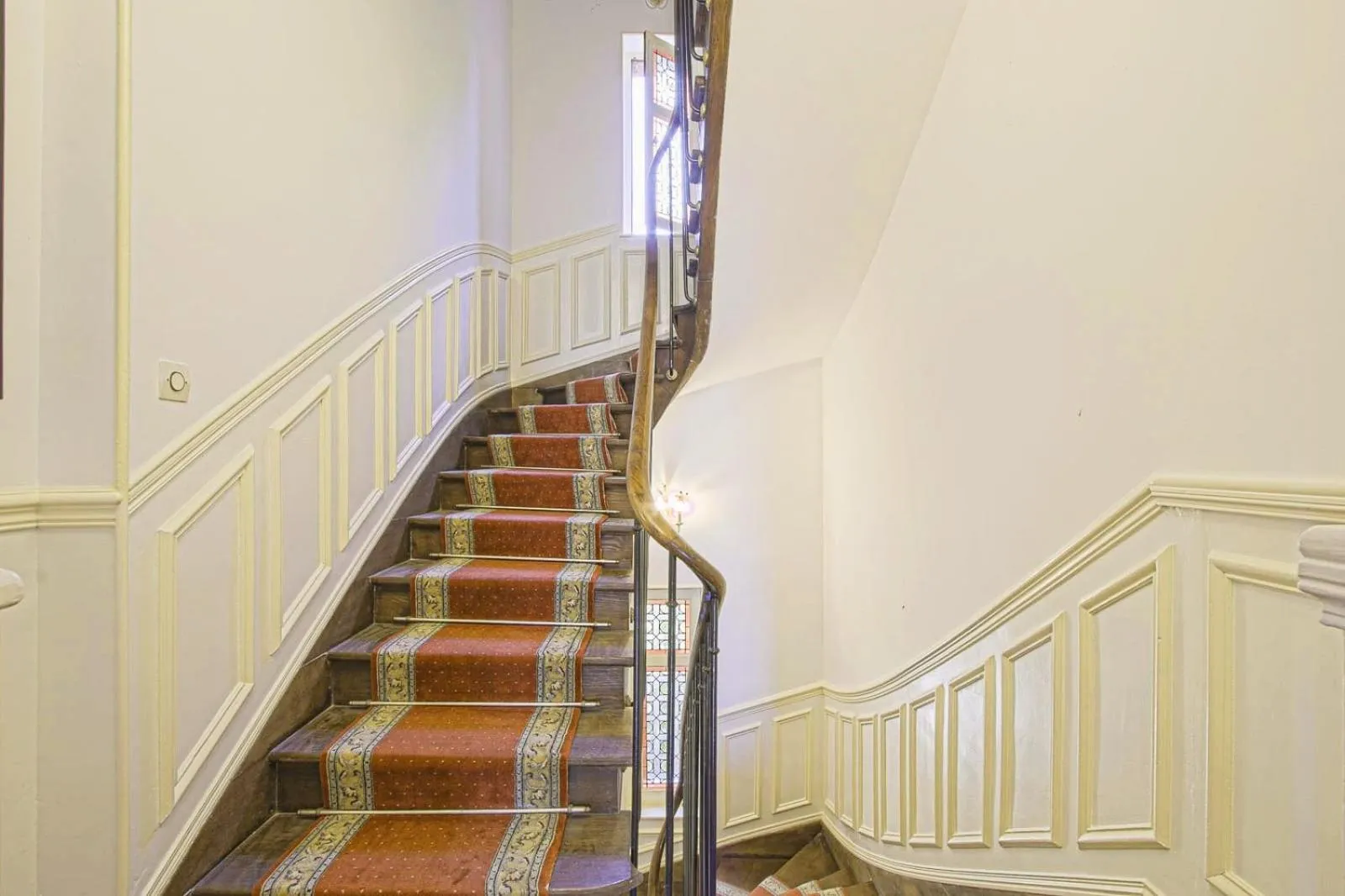 Property building in La Villa Bligny