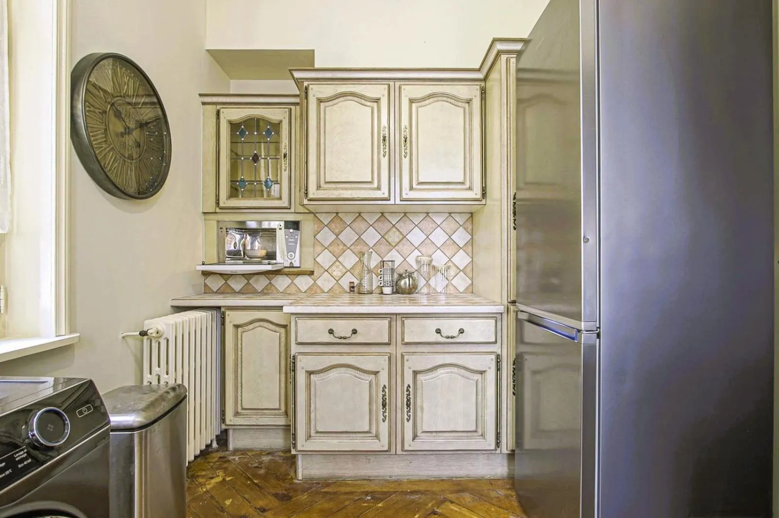 Kitchen or kitchenette in La Villa Bligny