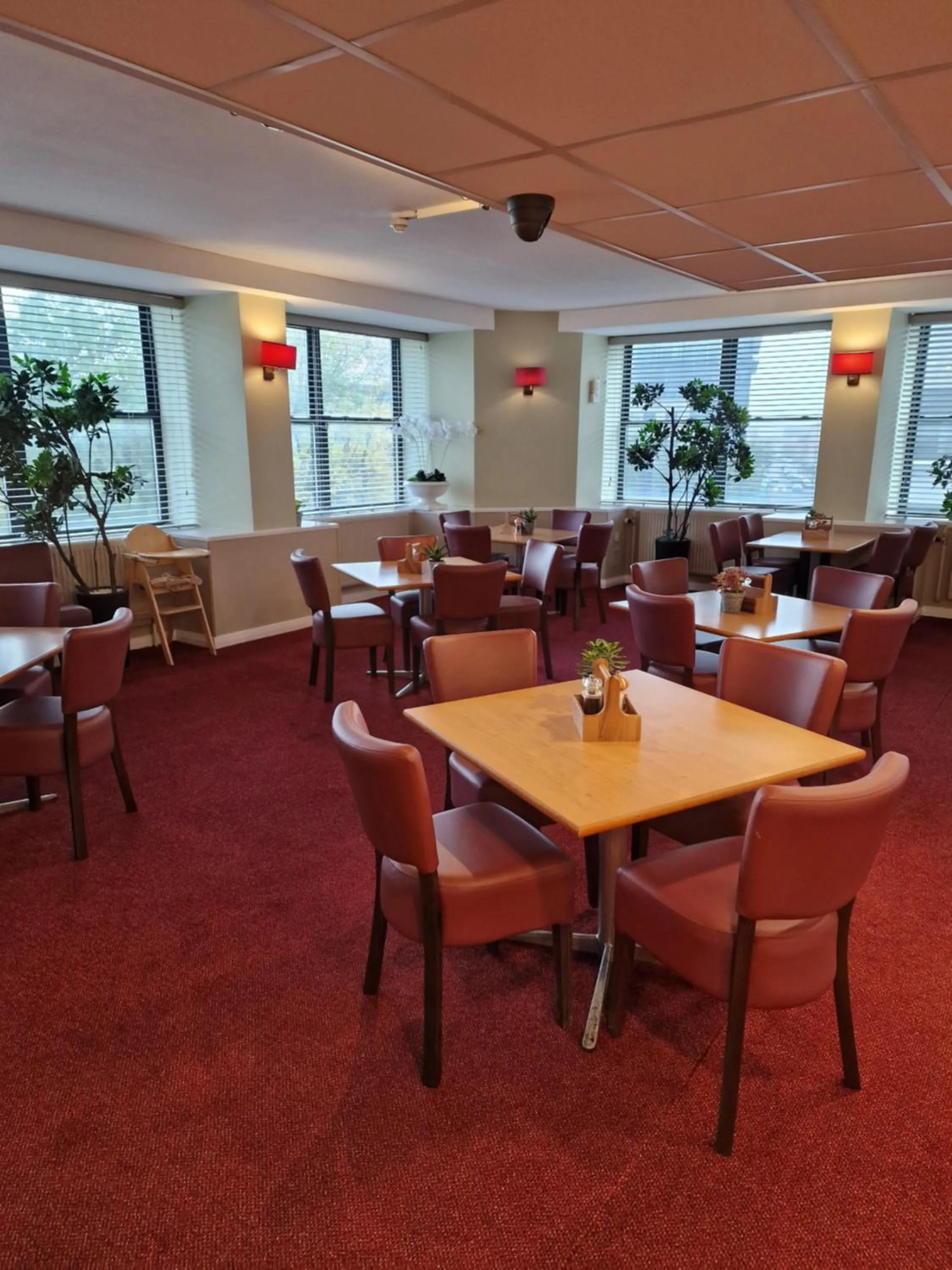 Restaurant/places to eat in Britannia Inn Glasgow