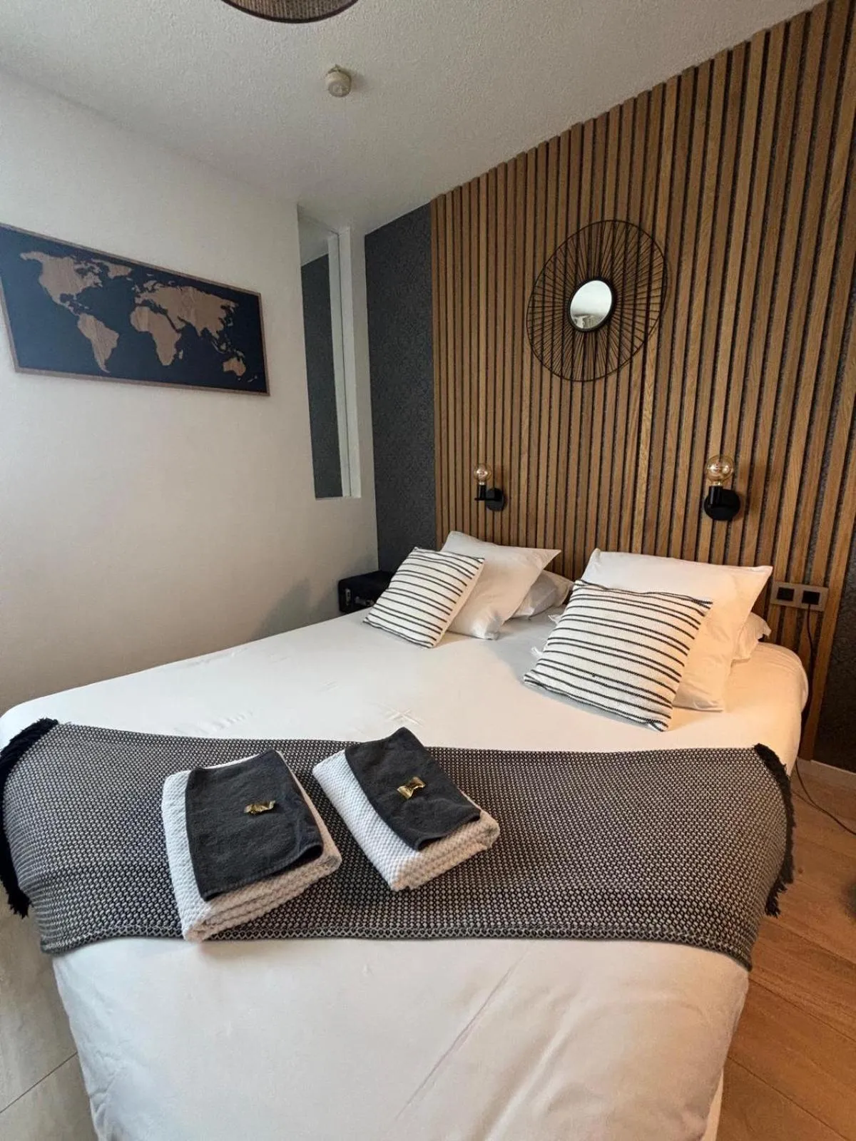 Bed in Appart'Hotel - Gare TGV - Courtine - Confluence - 407