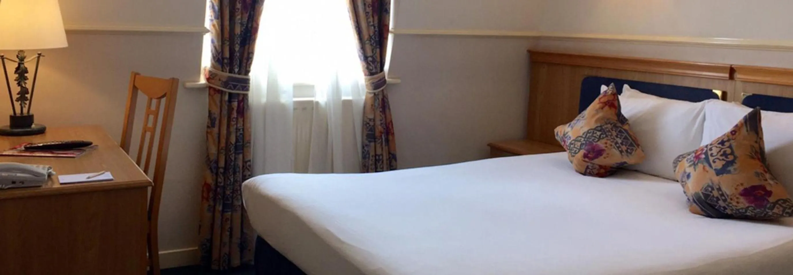 Bed in Berjaya Eden Park London Hotel