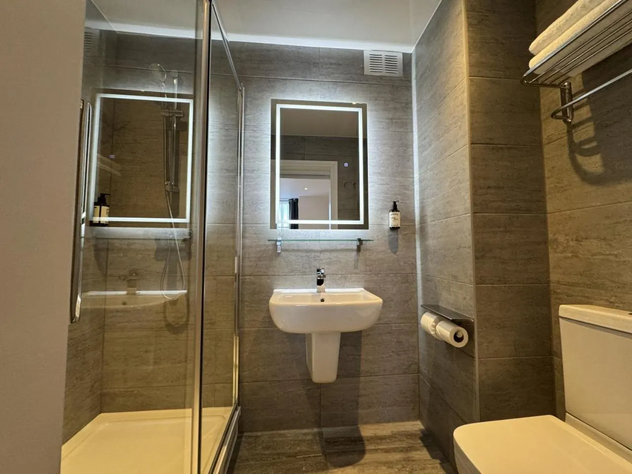 Bathroom in Berjaya Eden Park London Hotel