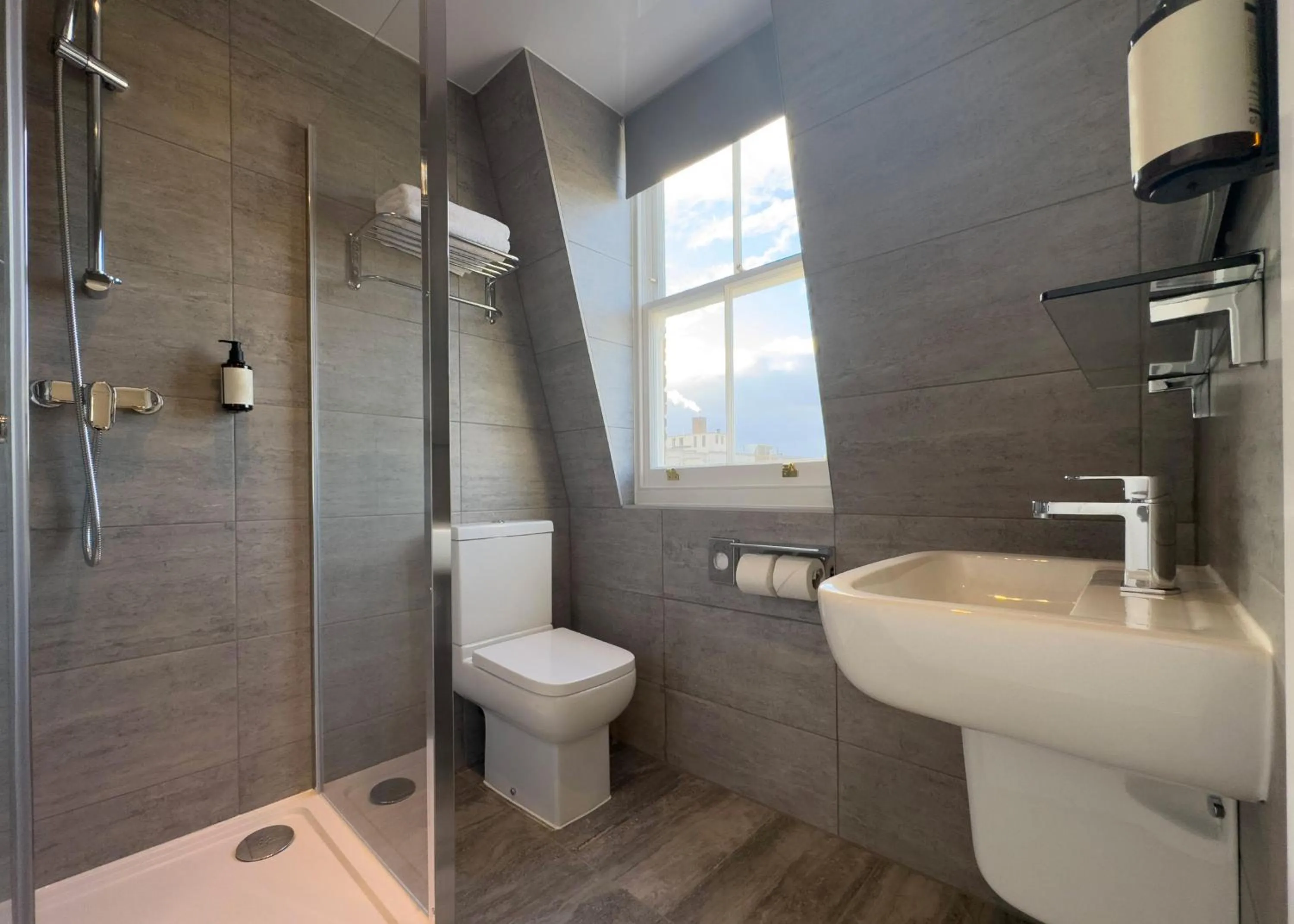 Shower in Berjaya Eden Park London Hotel