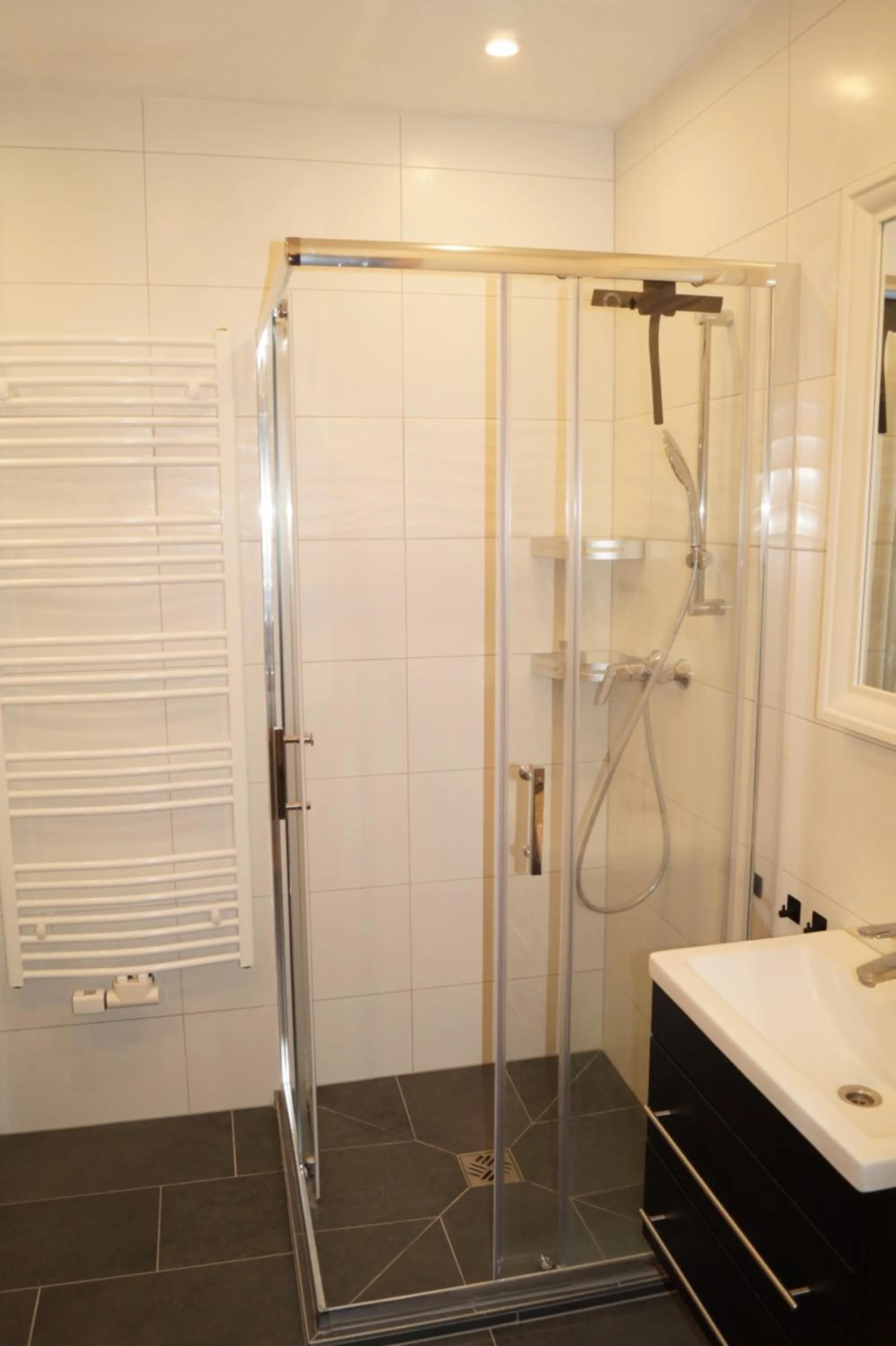 Shower in FeWo Vineta