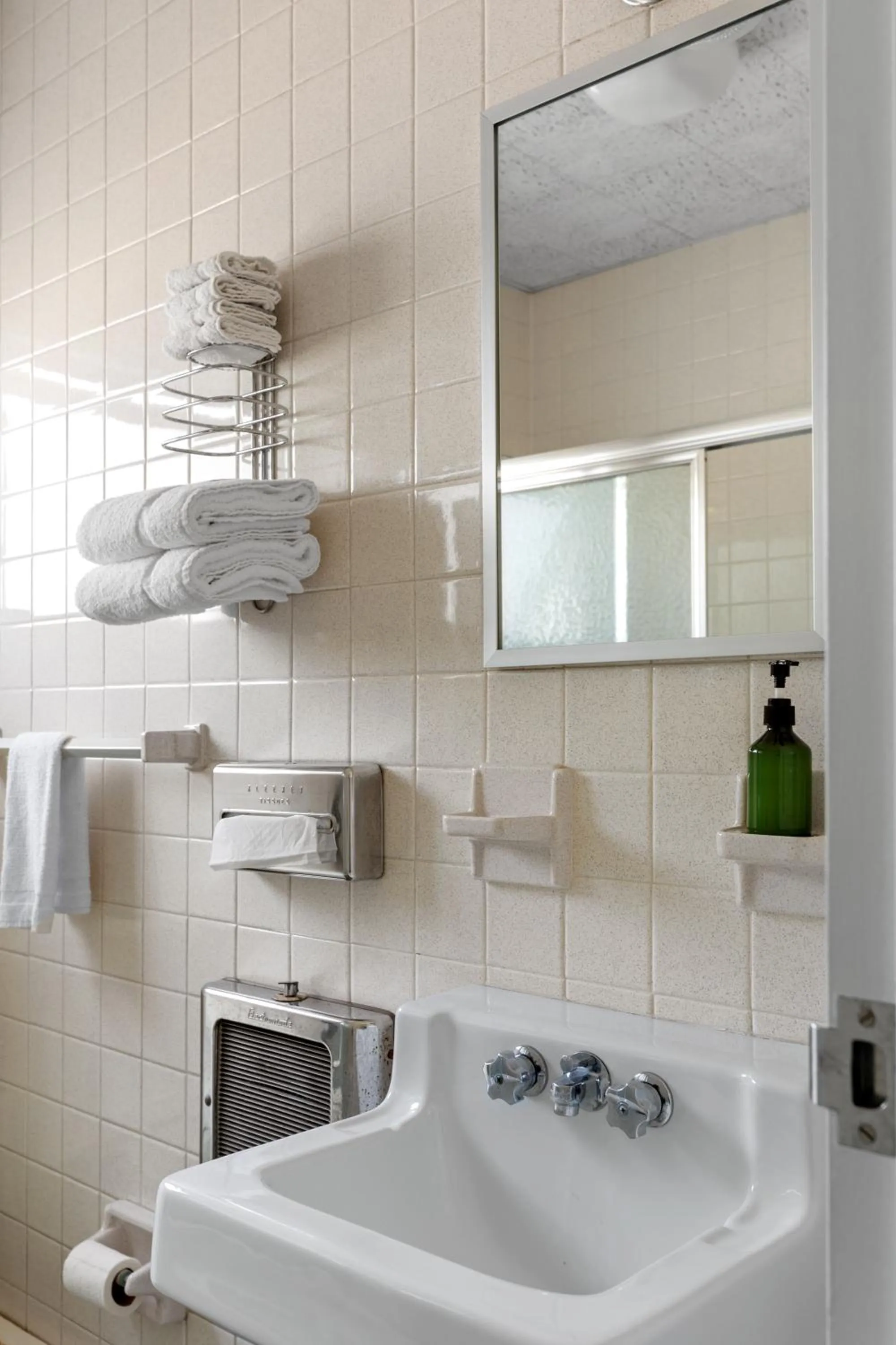 Bathroom in Motel Bear Lake