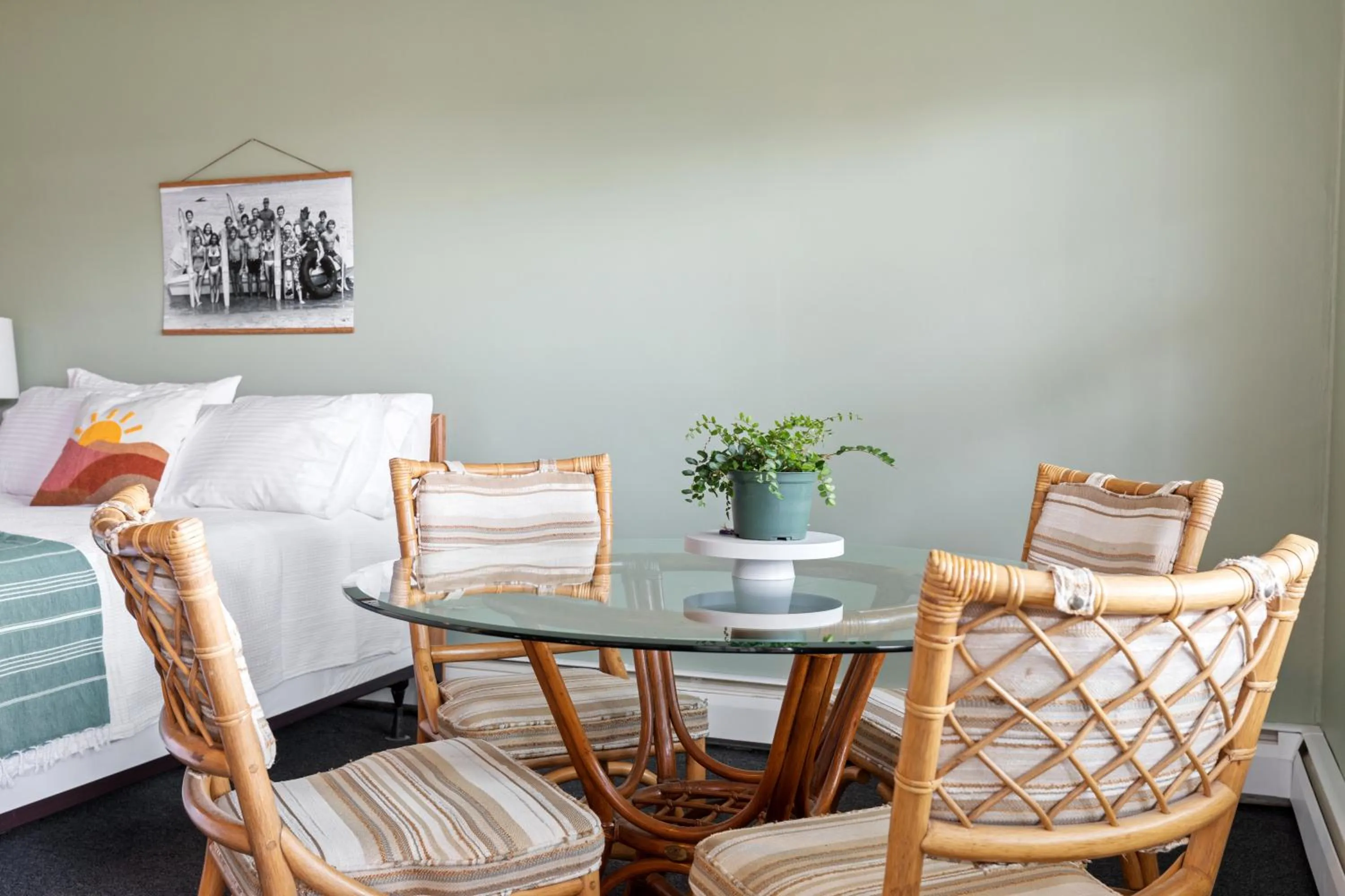 Seating area, Bed in Motel Bear Lake