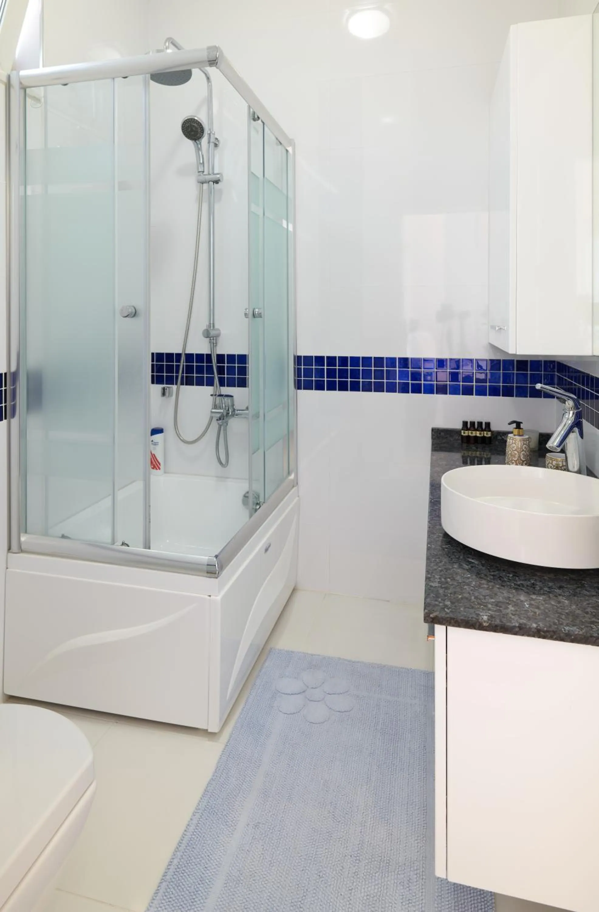 Shower in Beyaz Köşk Geyve