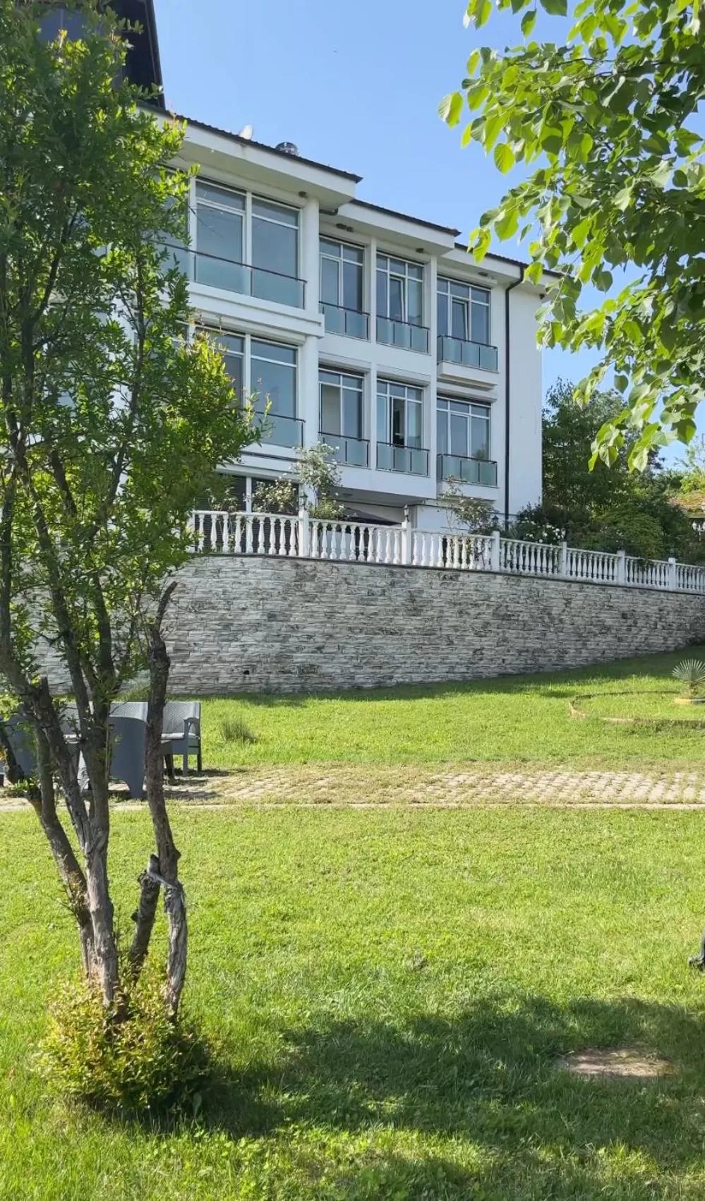 Property building in Beyaz Köşk Geyve