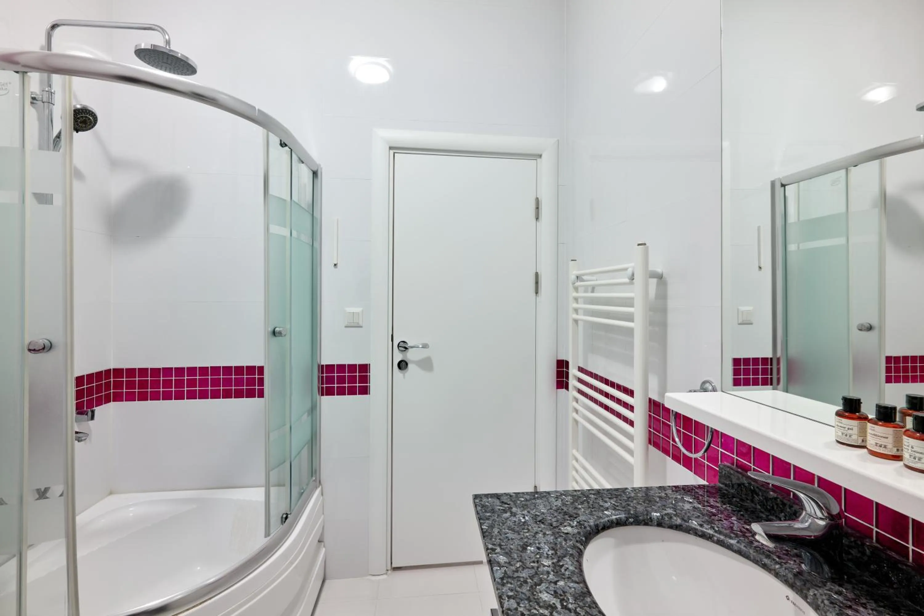 Shower in Beyaz Köşk Geyve