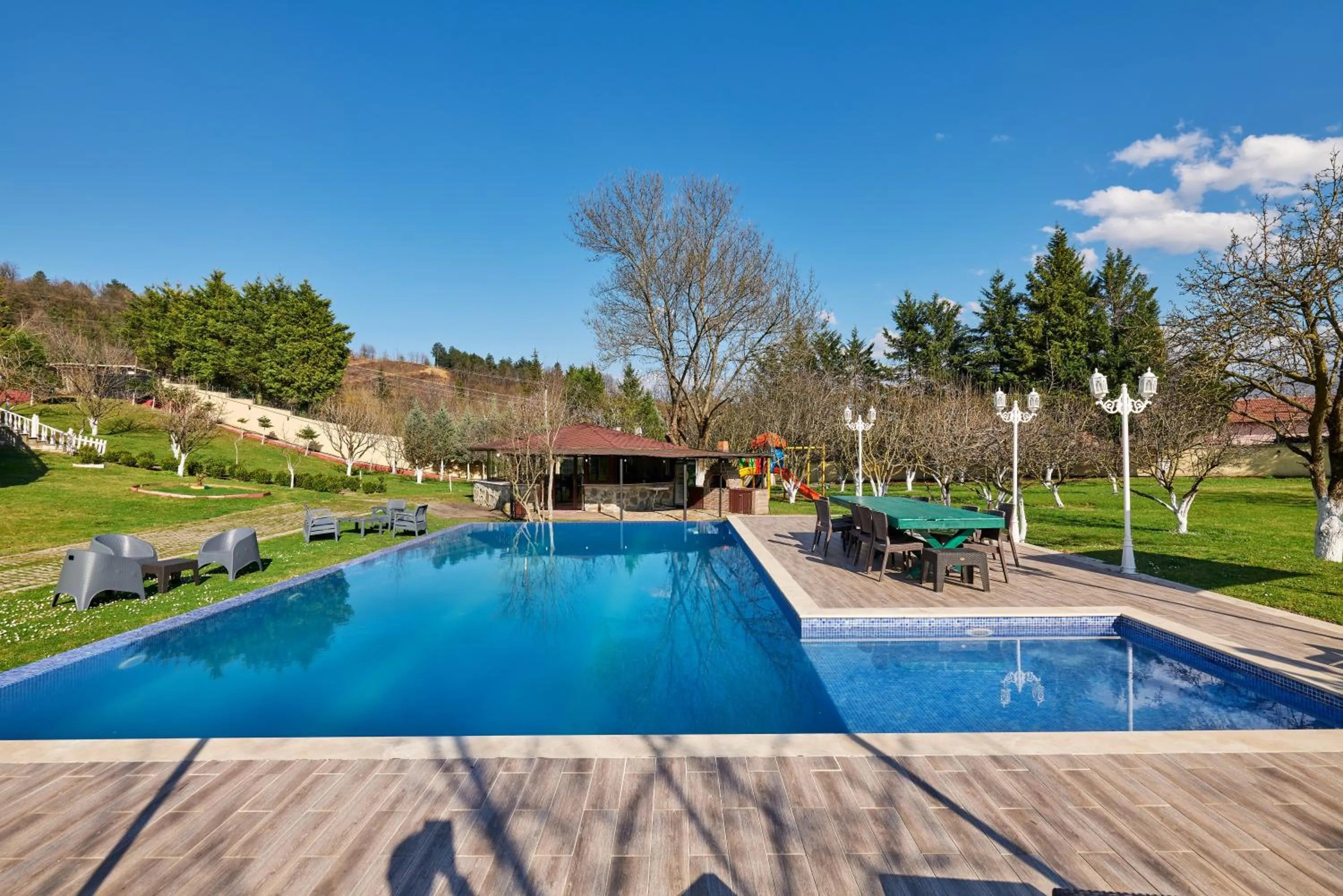 Swimming pool in Beyaz Köşk Geyve