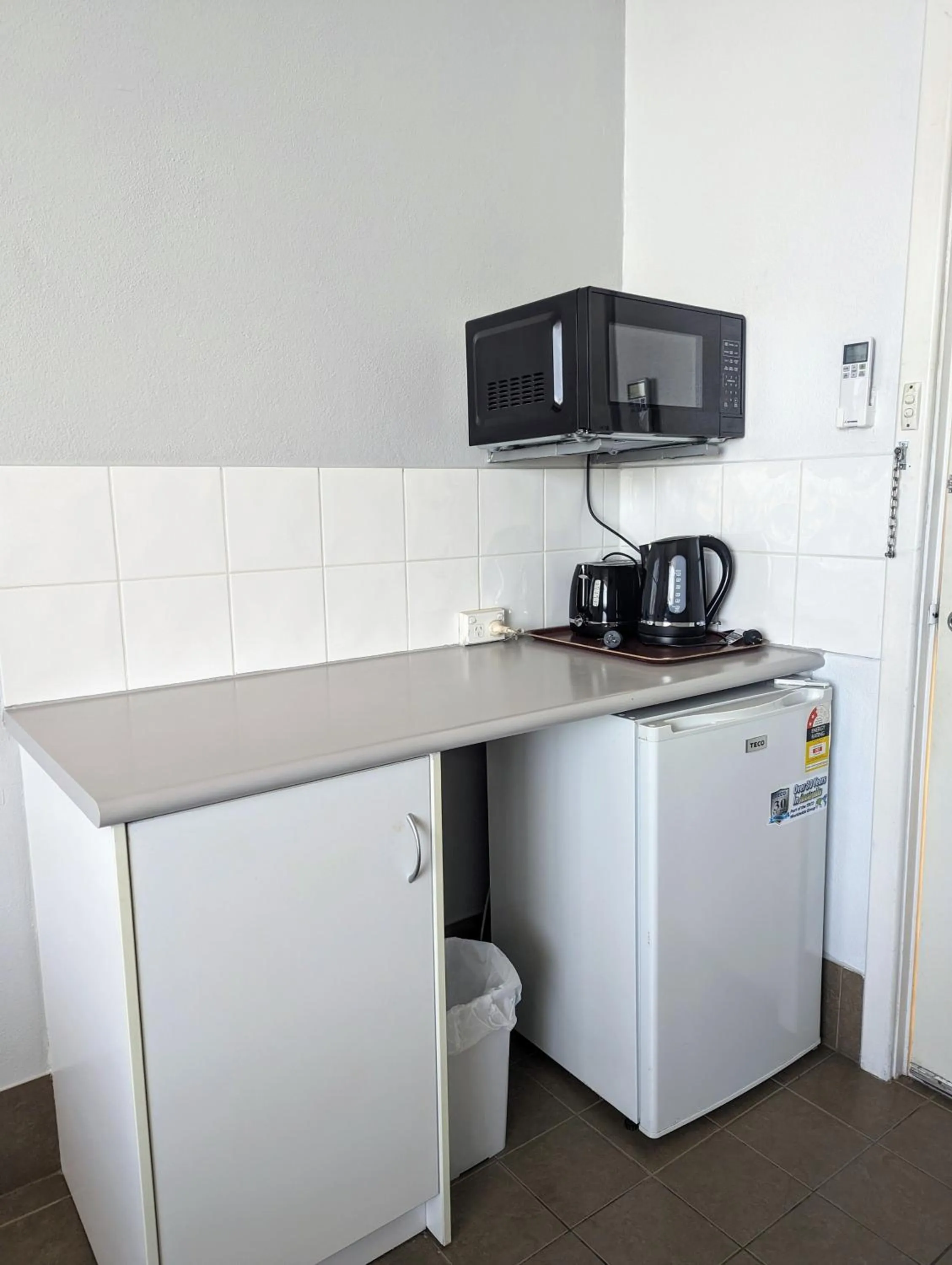 Coffee/tea facilities in Ocean Drive Motel