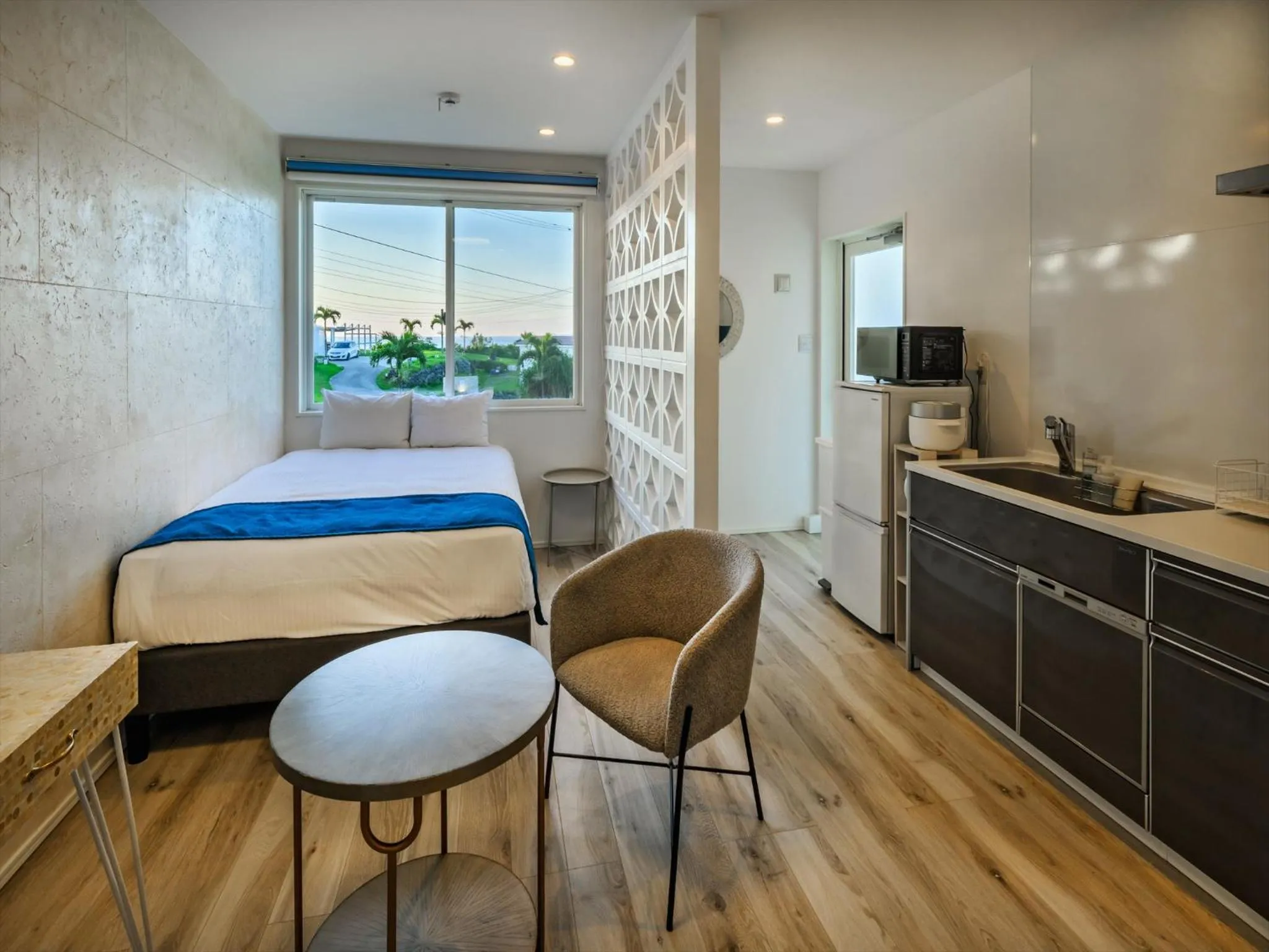 Living room, Bed in abundance okinawa