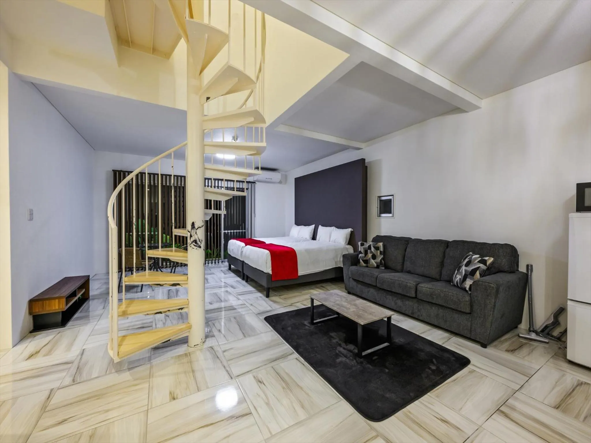 Photo of the whole room, Bed in abundance okinawa