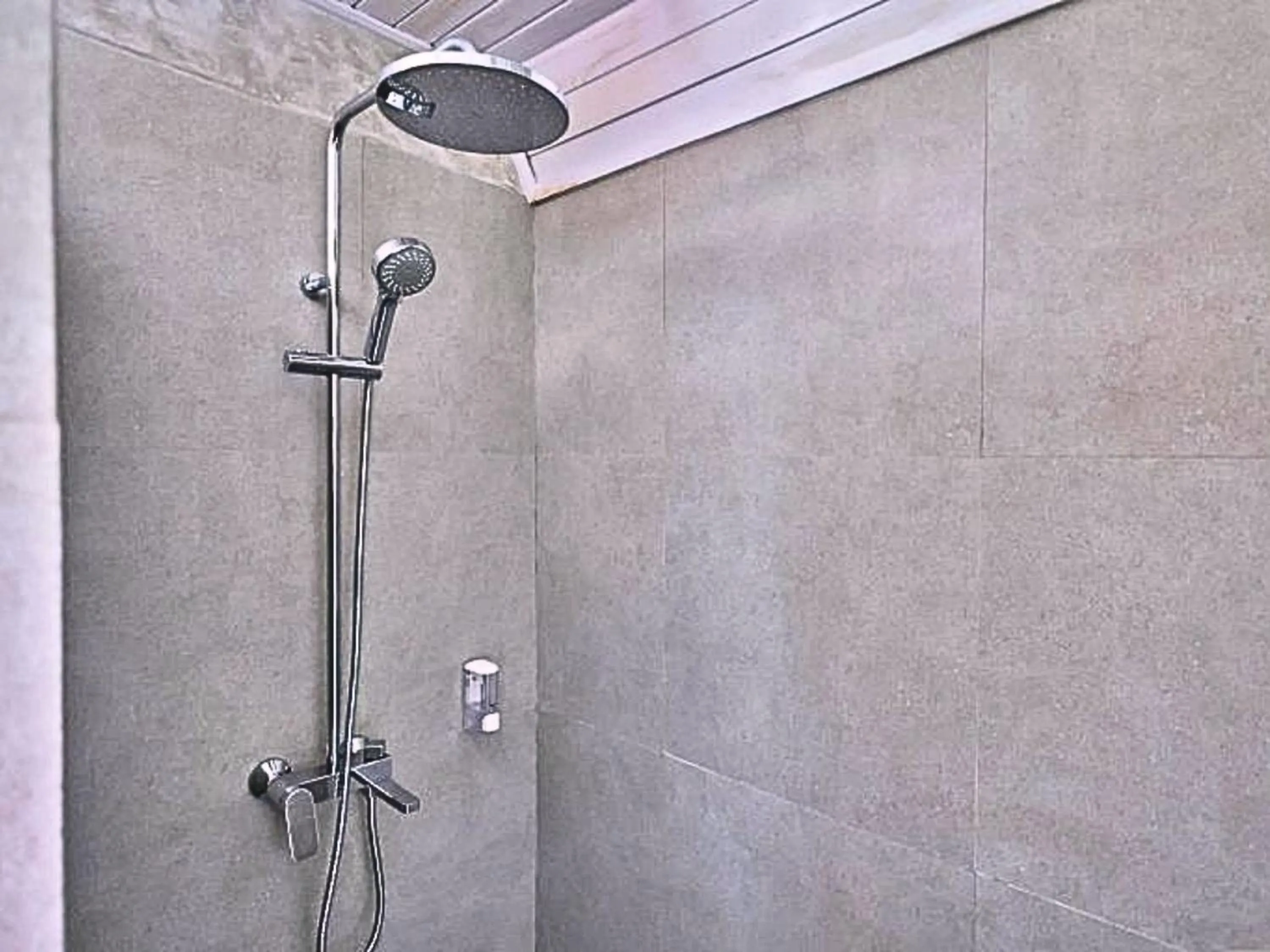 Shower in Antagana Retreat