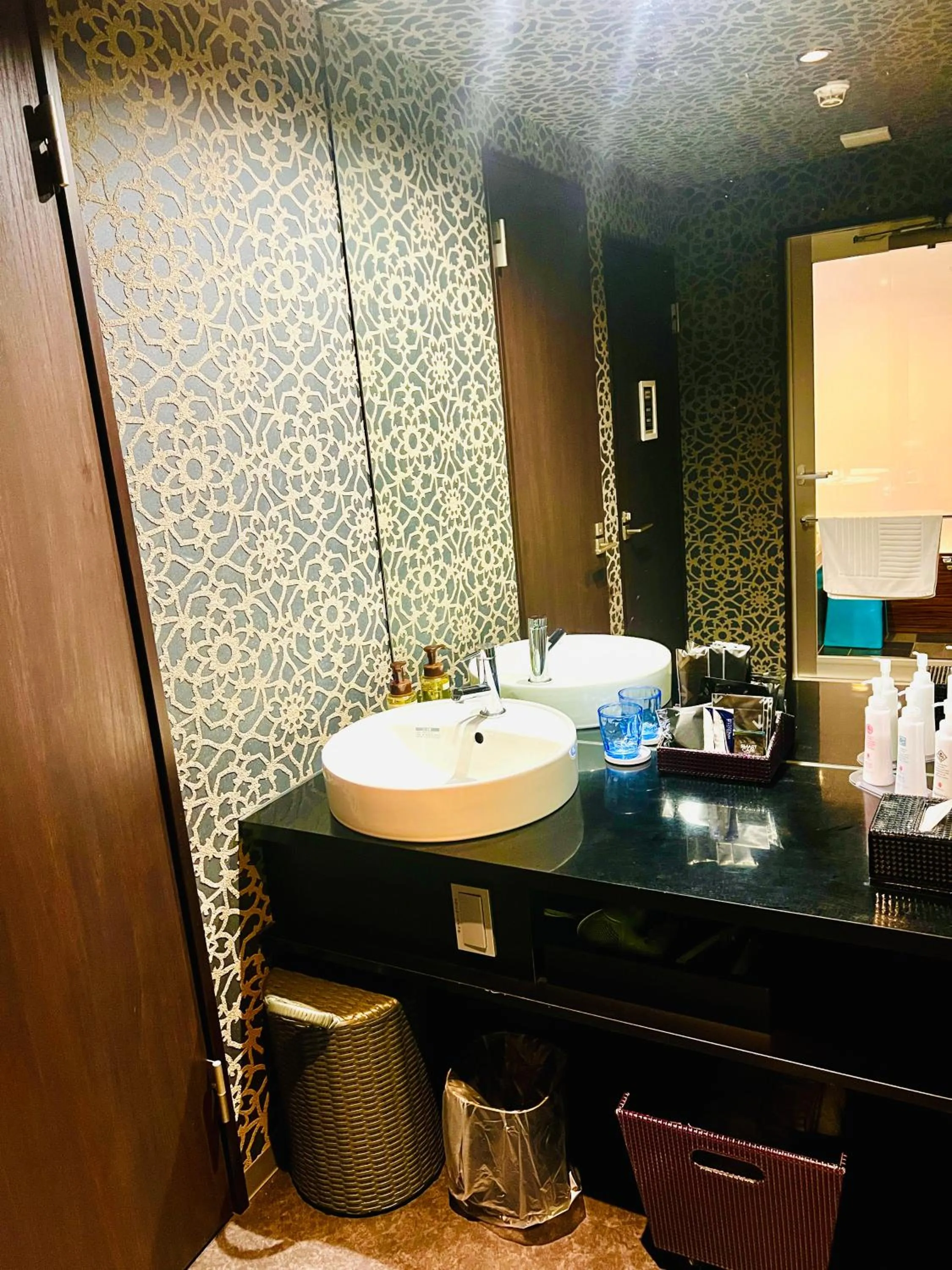 Toilet in Asokono Hotel