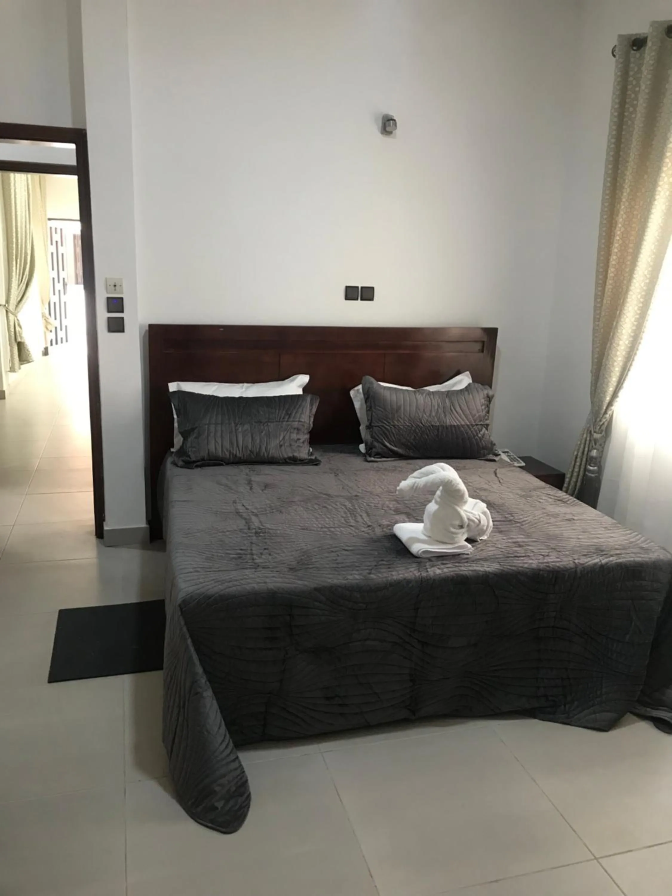 Bedroom, Bed in Hotel Bel Azur Cotonou