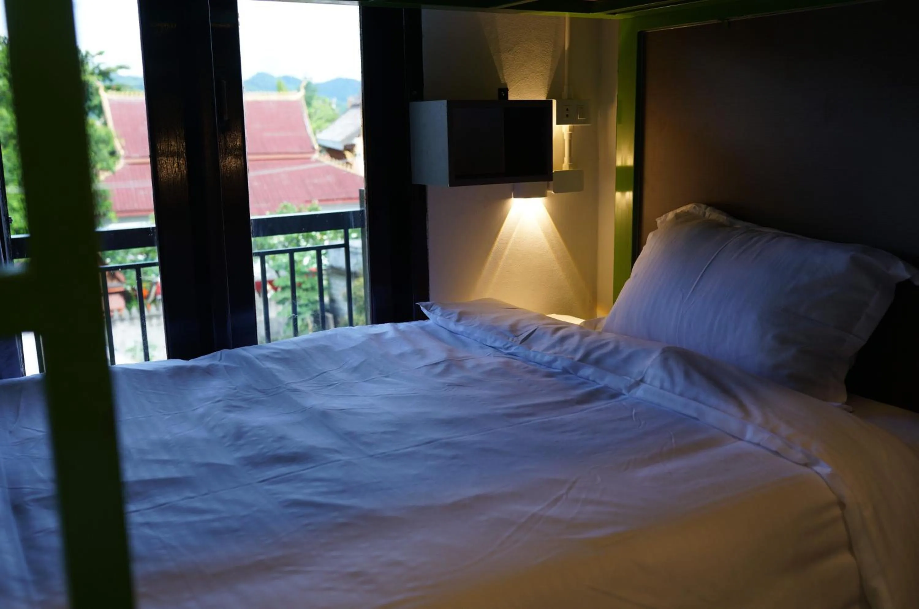 Bed in Mad Monkey Vang Vieng
