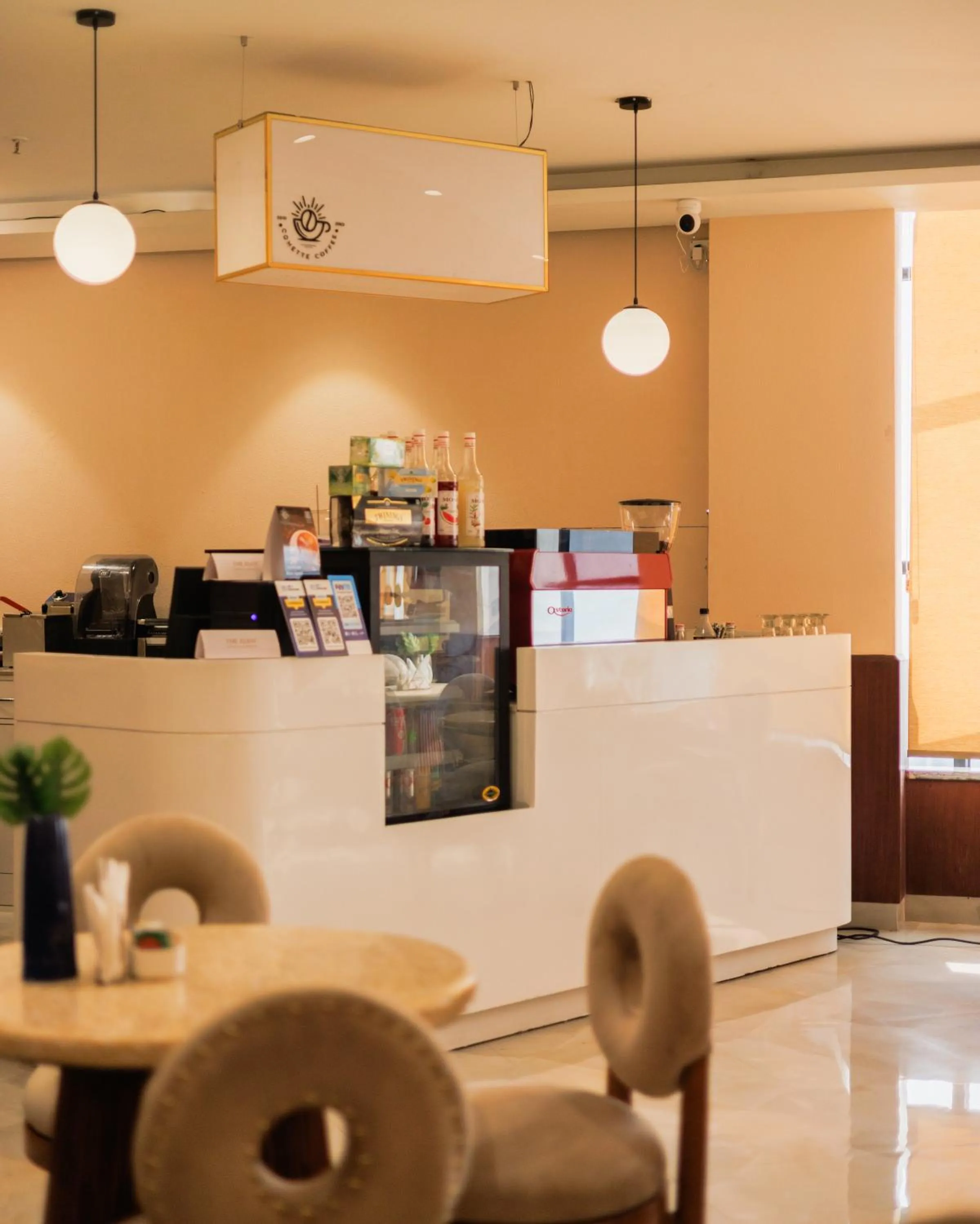 Restaurant/places to eat in The Eliot Hotel & Banquet