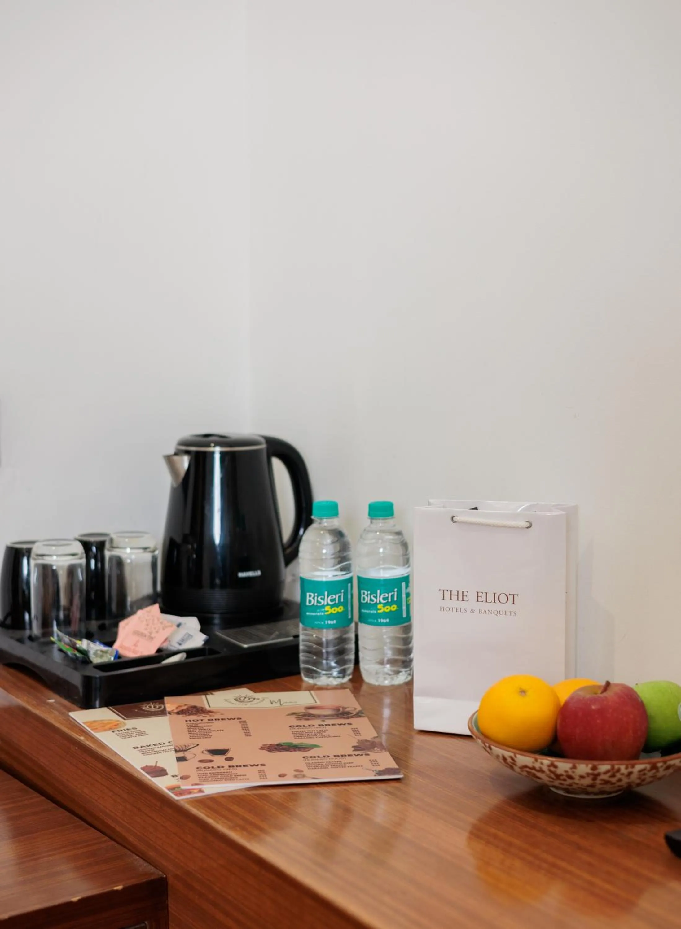 Coffee/tea facilities in The Eliot Hotel & Banquet