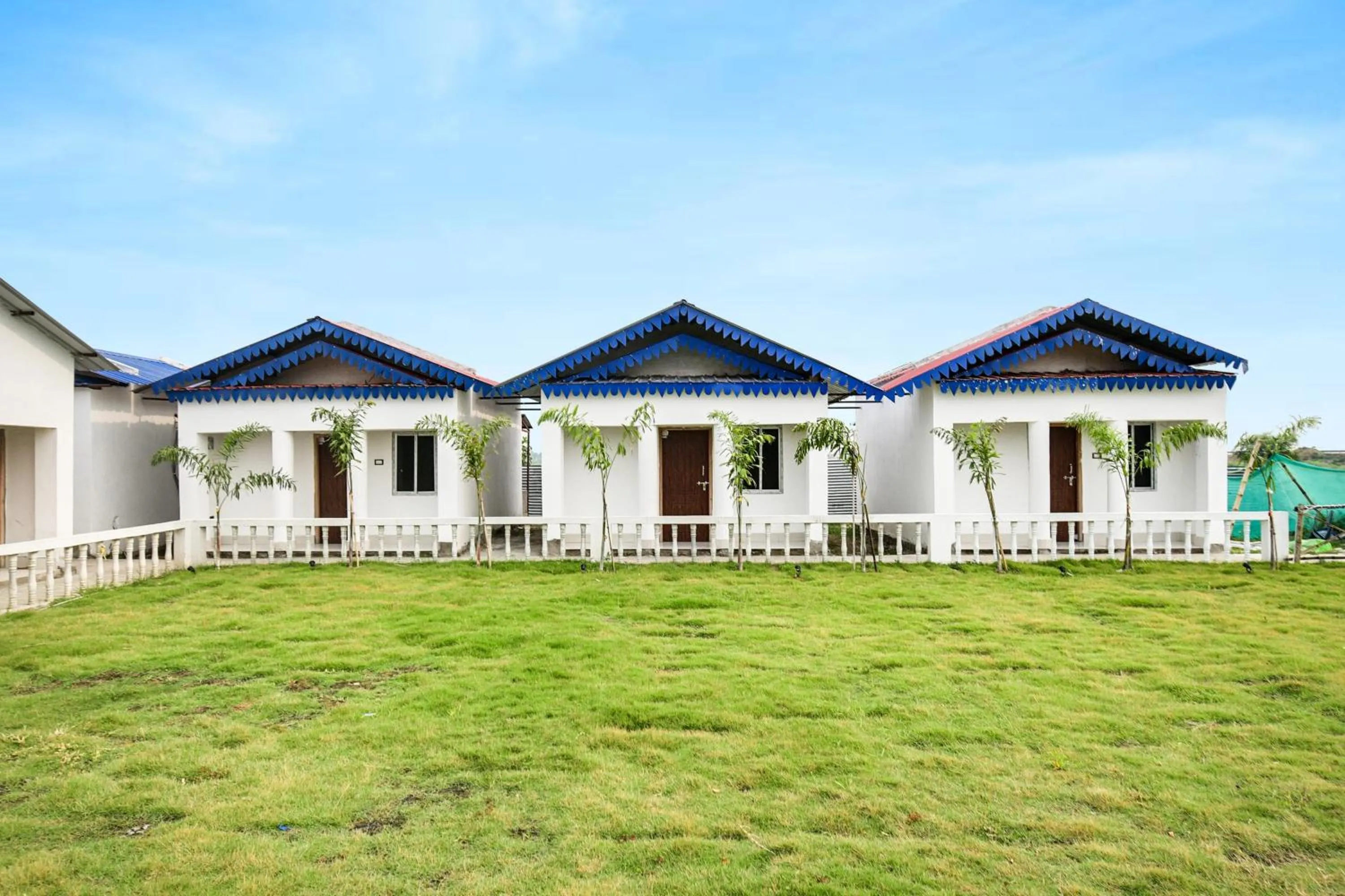 Facade/entrance in Hotel O Mango Leaf Hotel & Restaurant