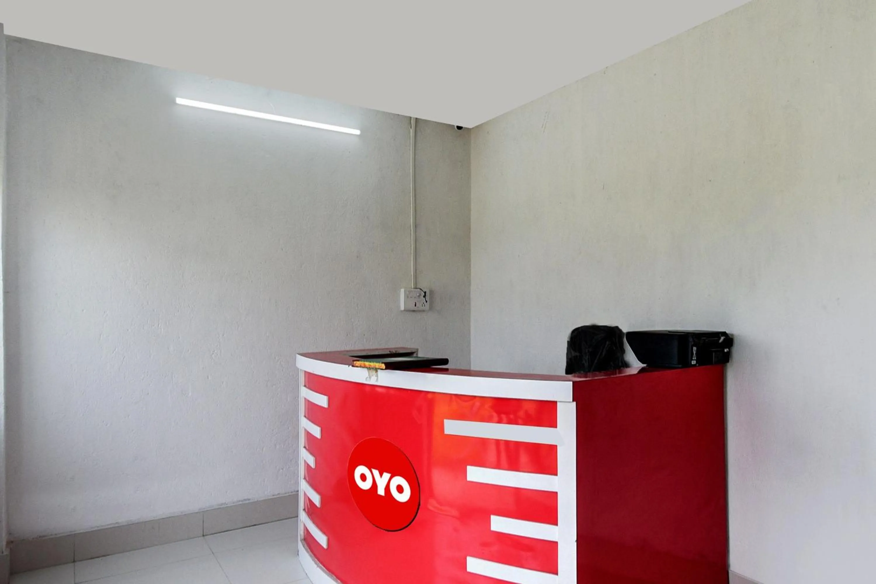 Lobby or reception in Hotel O Mango Leaf Hotel & Restaurant