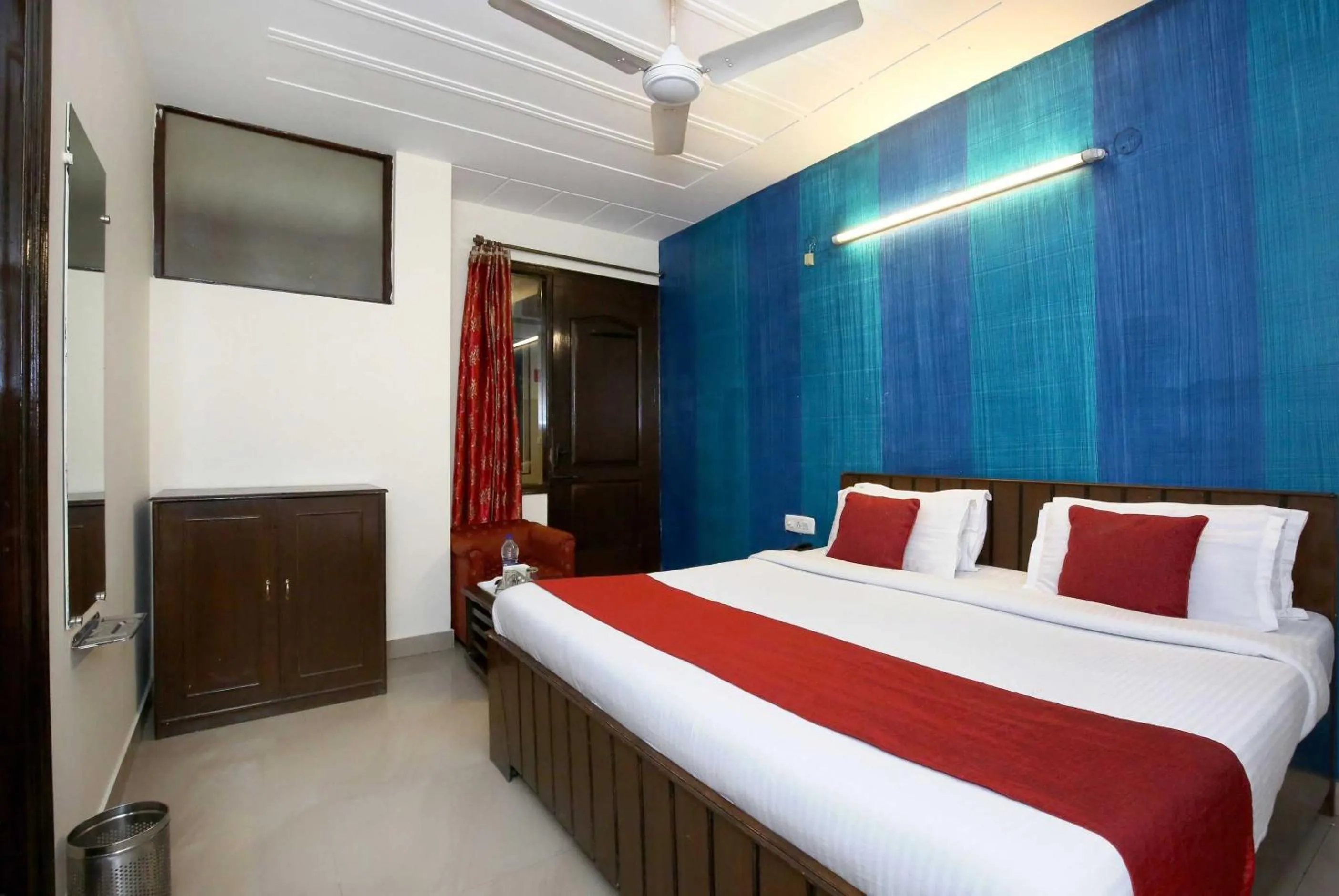 Bedroom in Hotel O Sangam 45