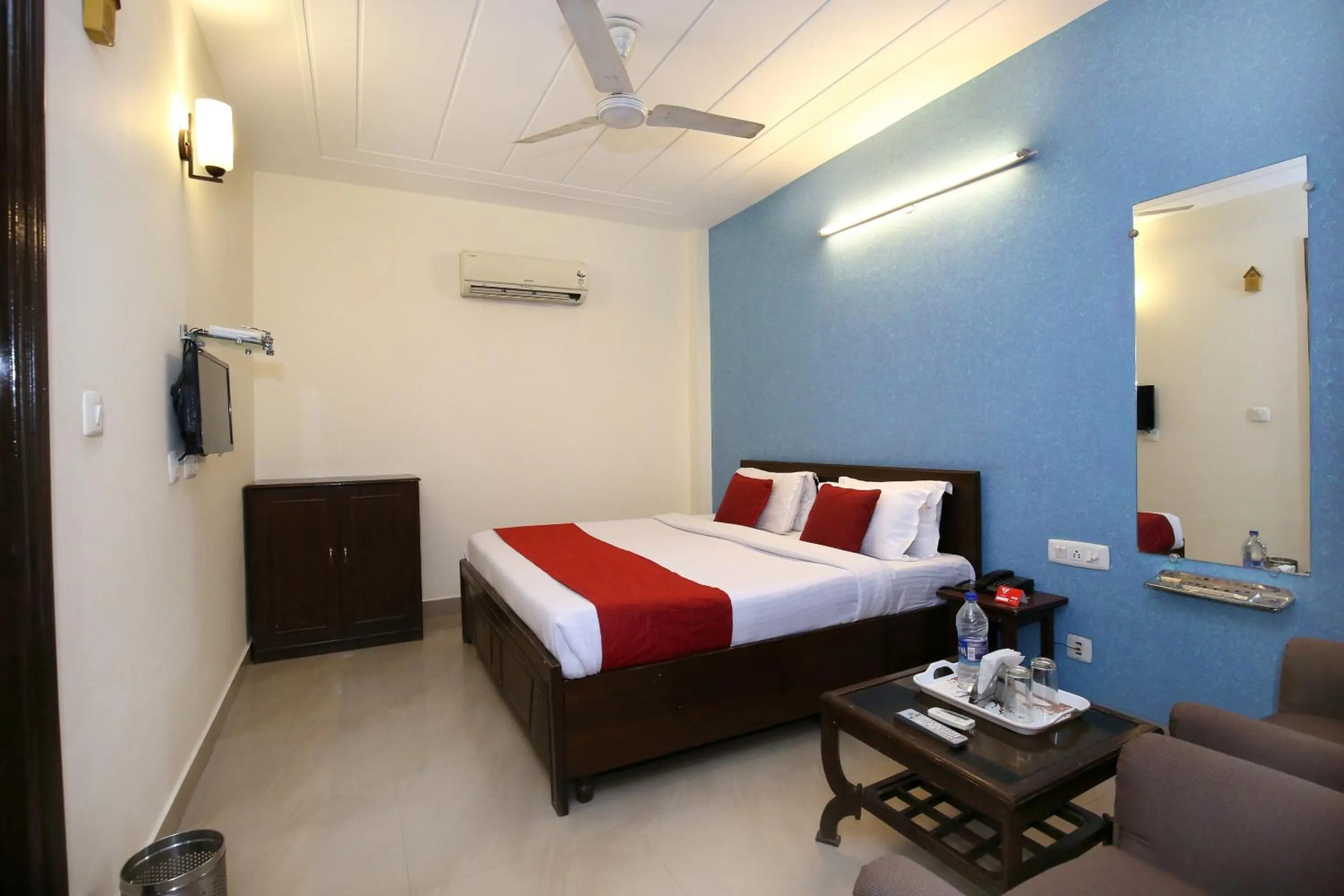 Bedroom in Hotel O Sangam 45