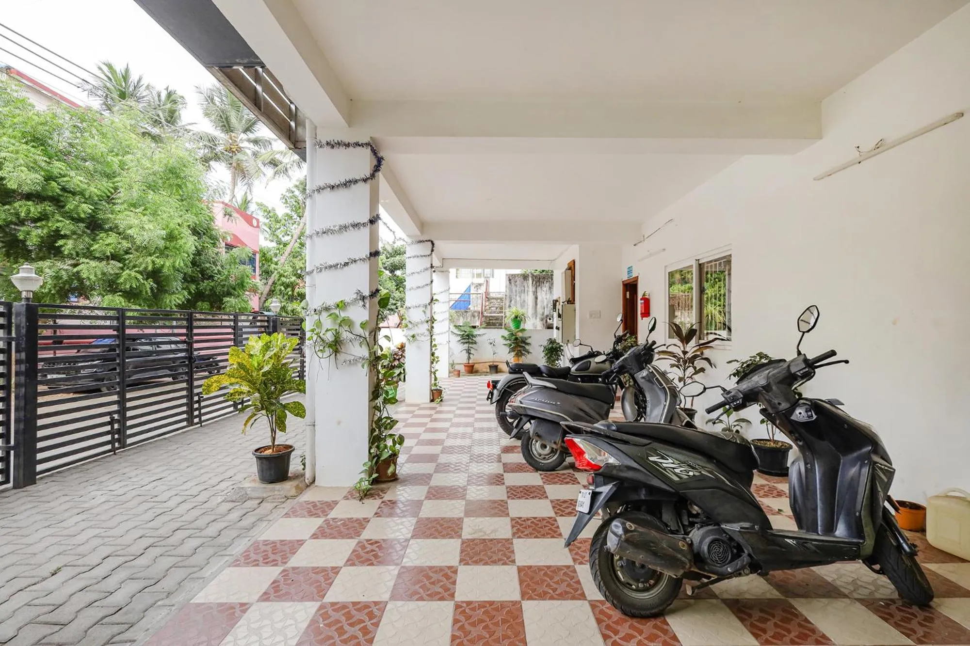 Parking in Fabhotel Tristar Residency - Nr Tambaram Railway Station