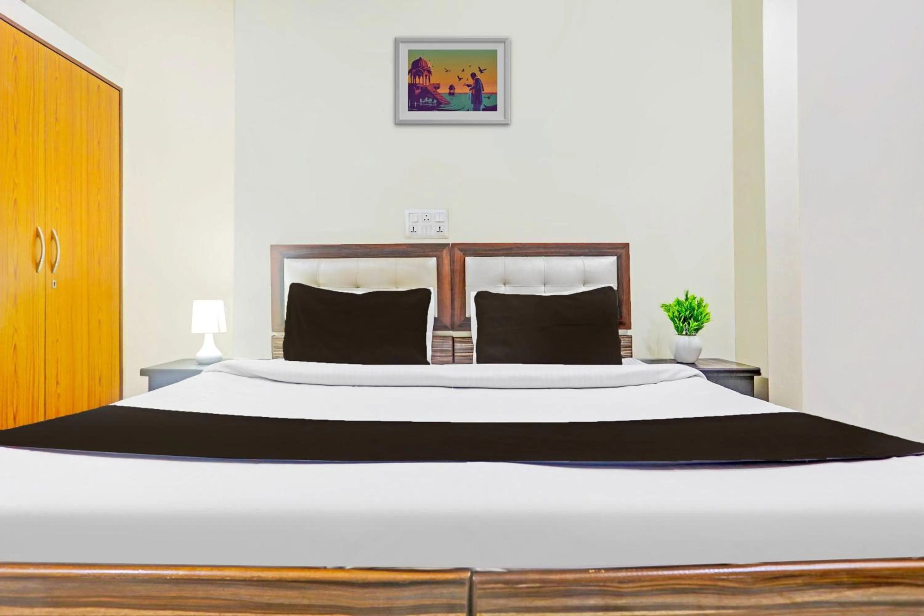 Bedroom, Bed in HOTEL O KRISHNA VILLA