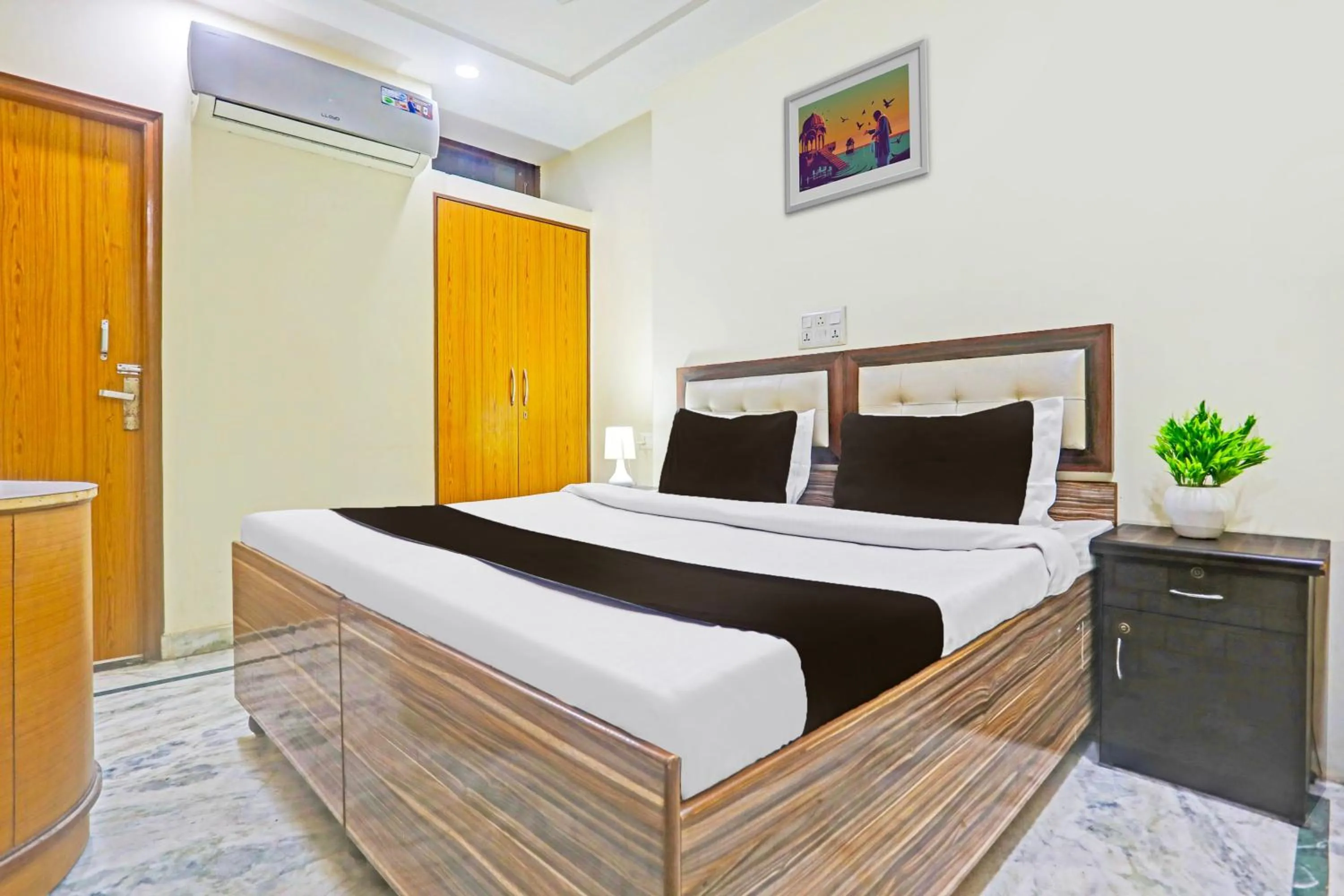 Bedroom, Bed in HOTEL O KRISHNA VILLA