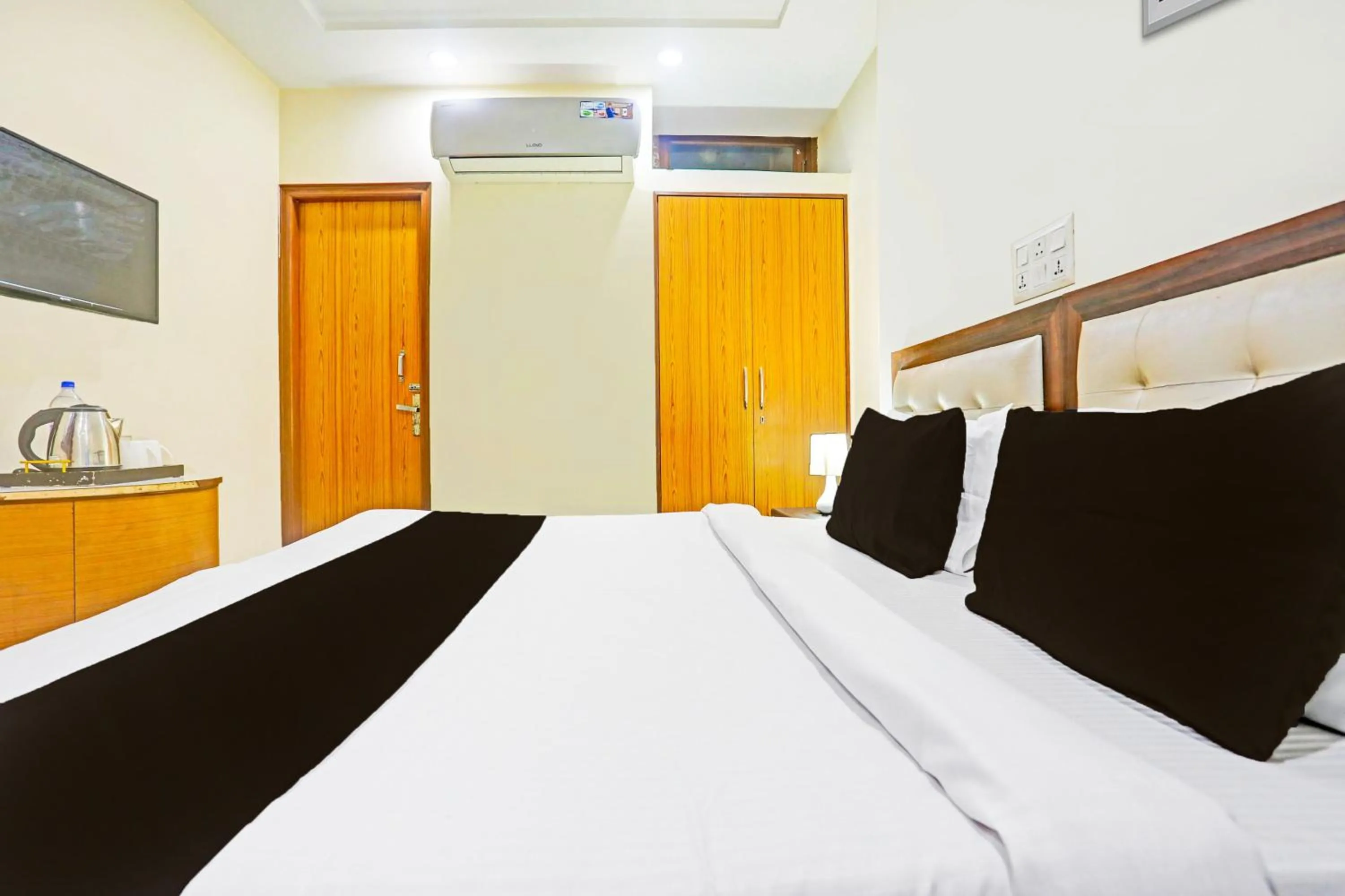 Bedroom, Bed in HOTEL O KRISHNA VILLA