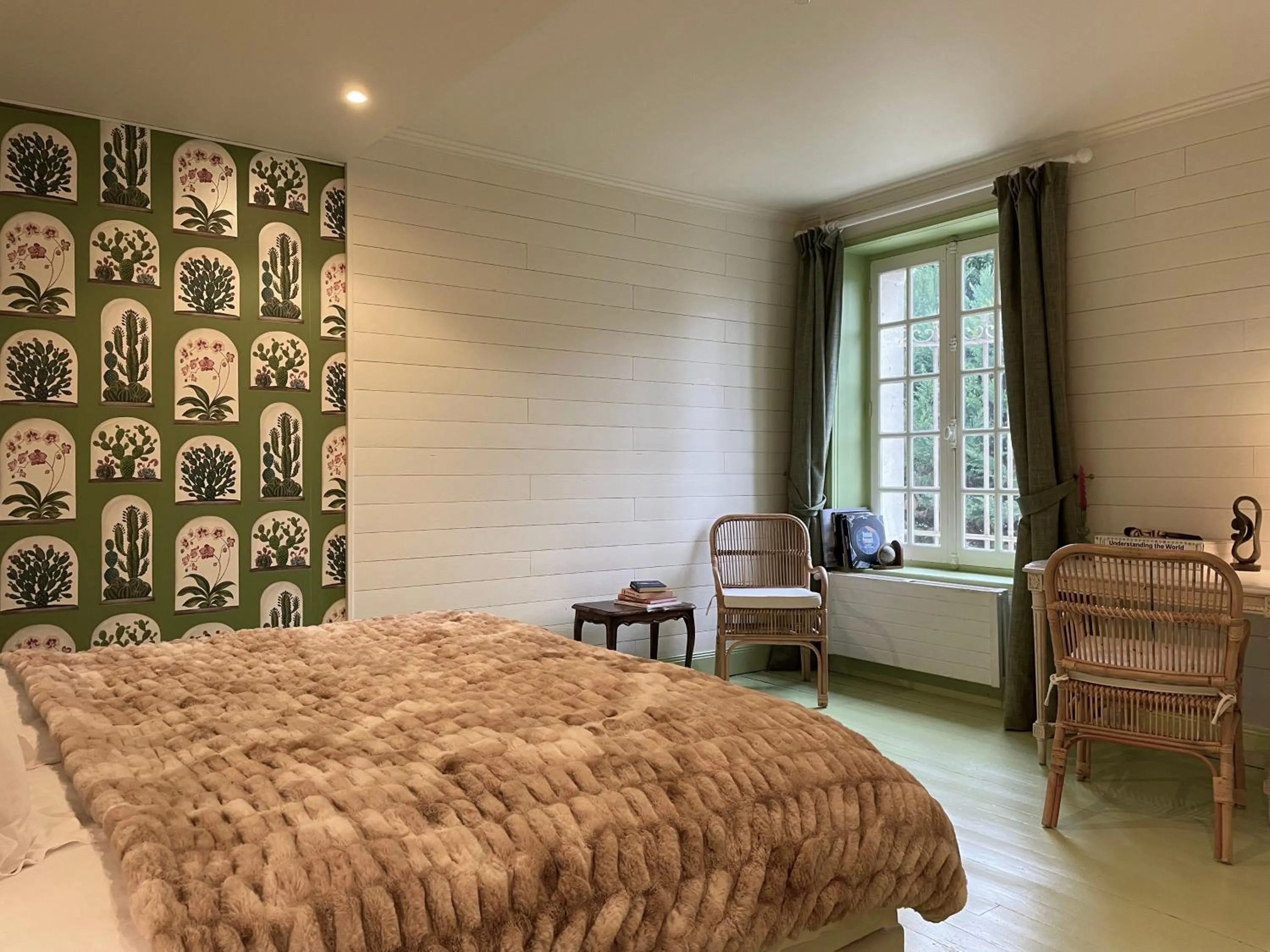 Property building, Bed in Château de la Huberdière