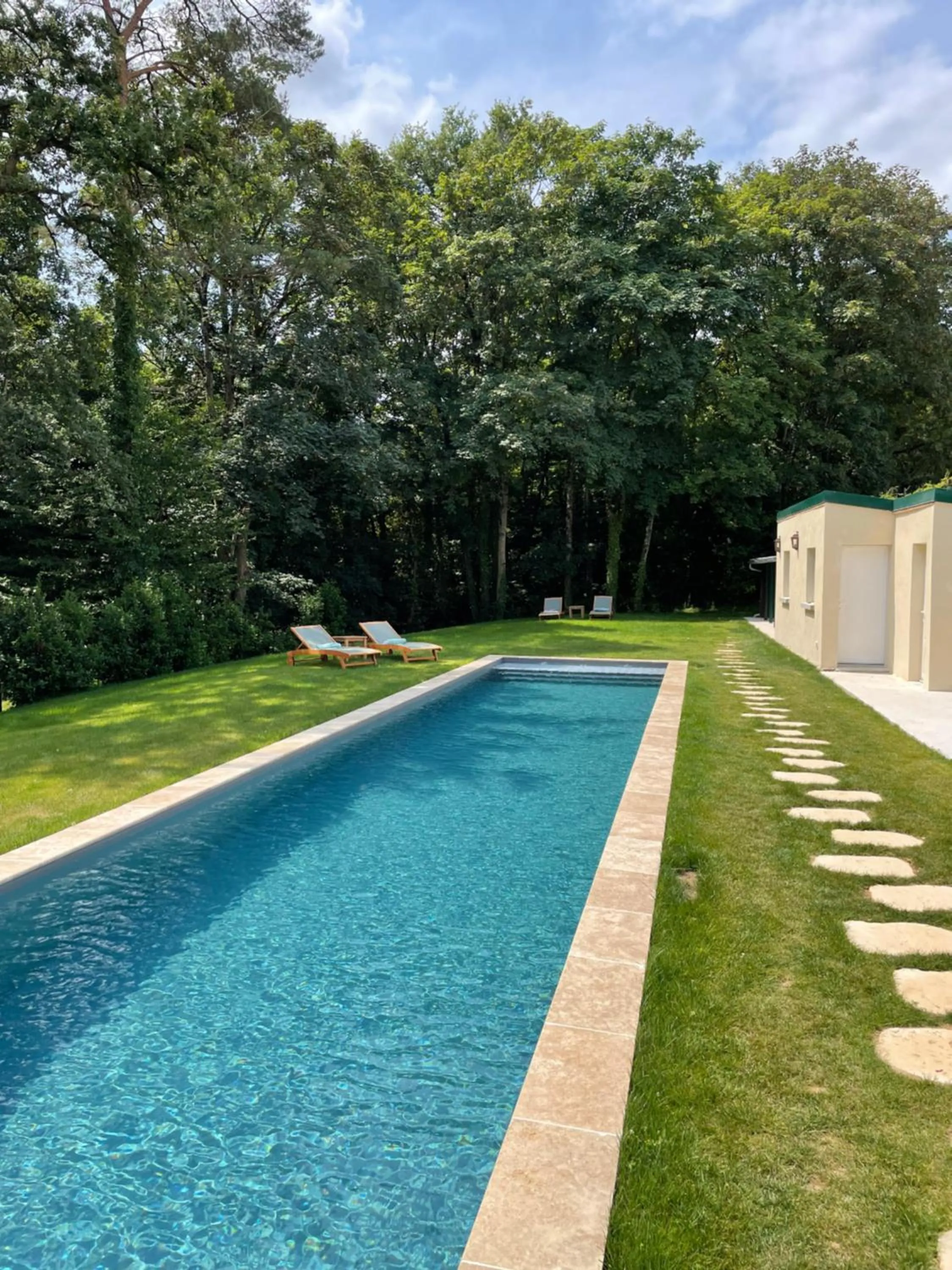 Garden view in Château de la Huberdière