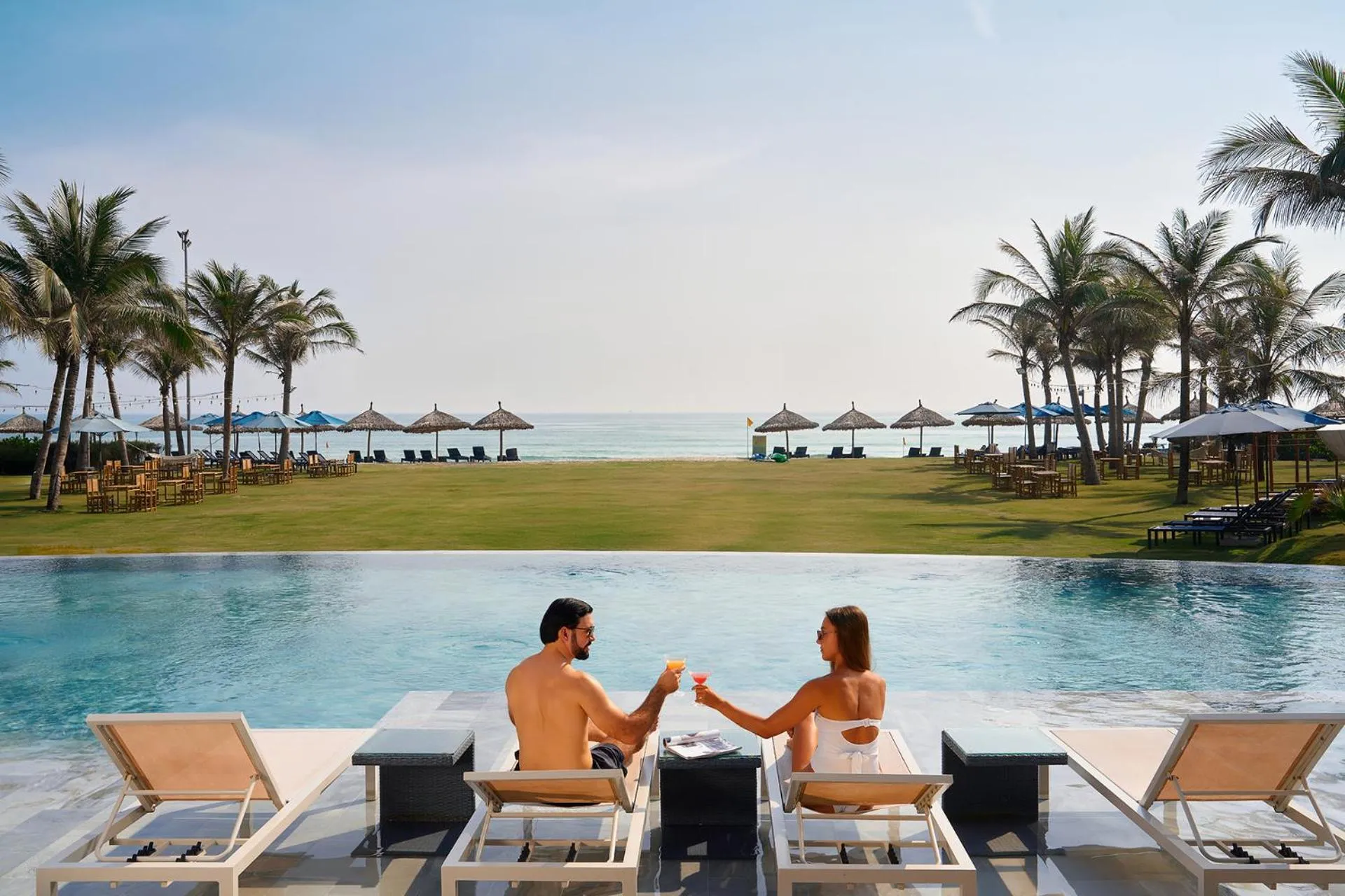 Lounge or bar in Wyndham Hoi An Royal Beachfront Resort & Villas