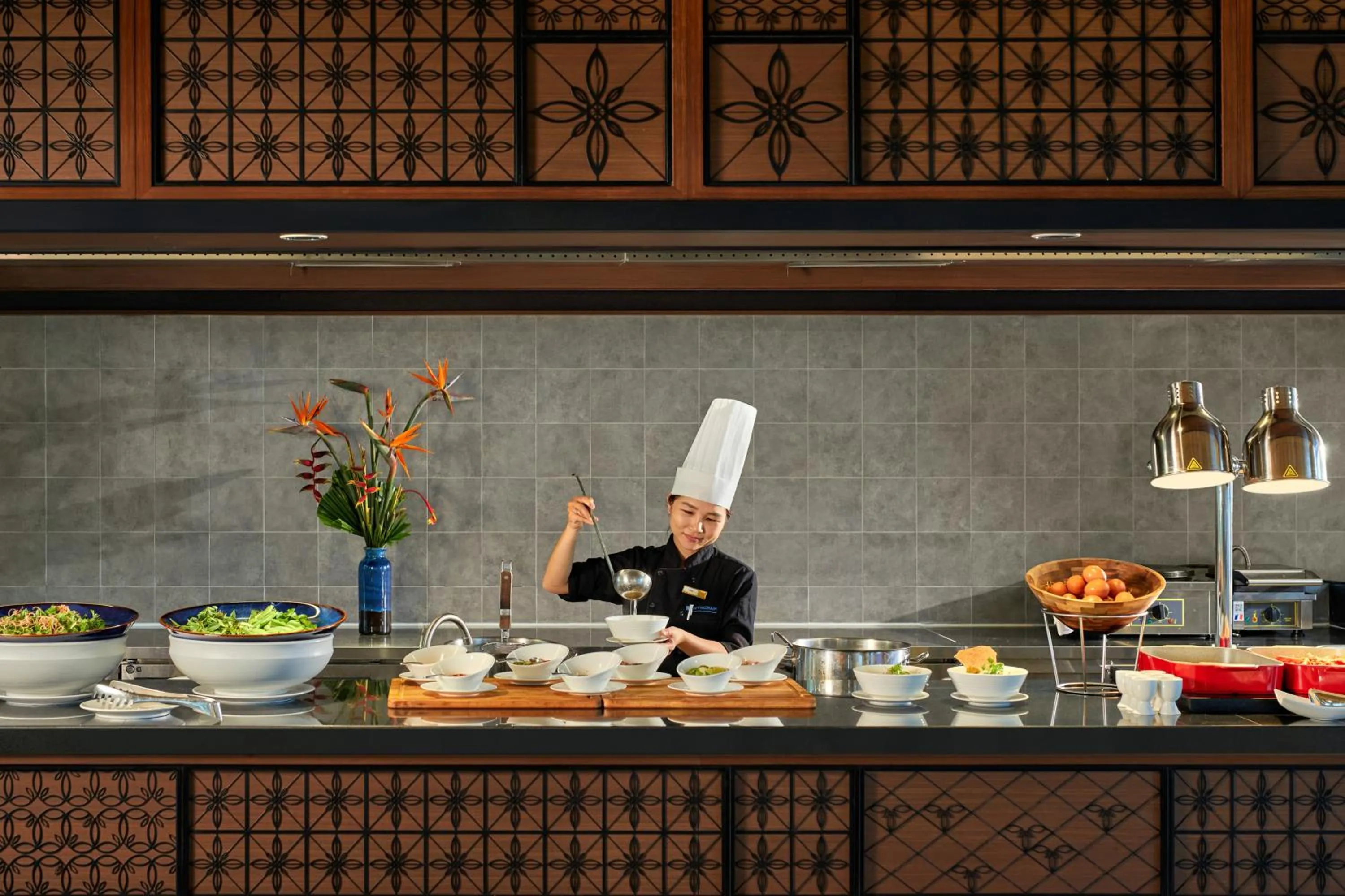 Restaurant/places to eat in Wyndham Hoi An Royal Beachfront Resort & Villas