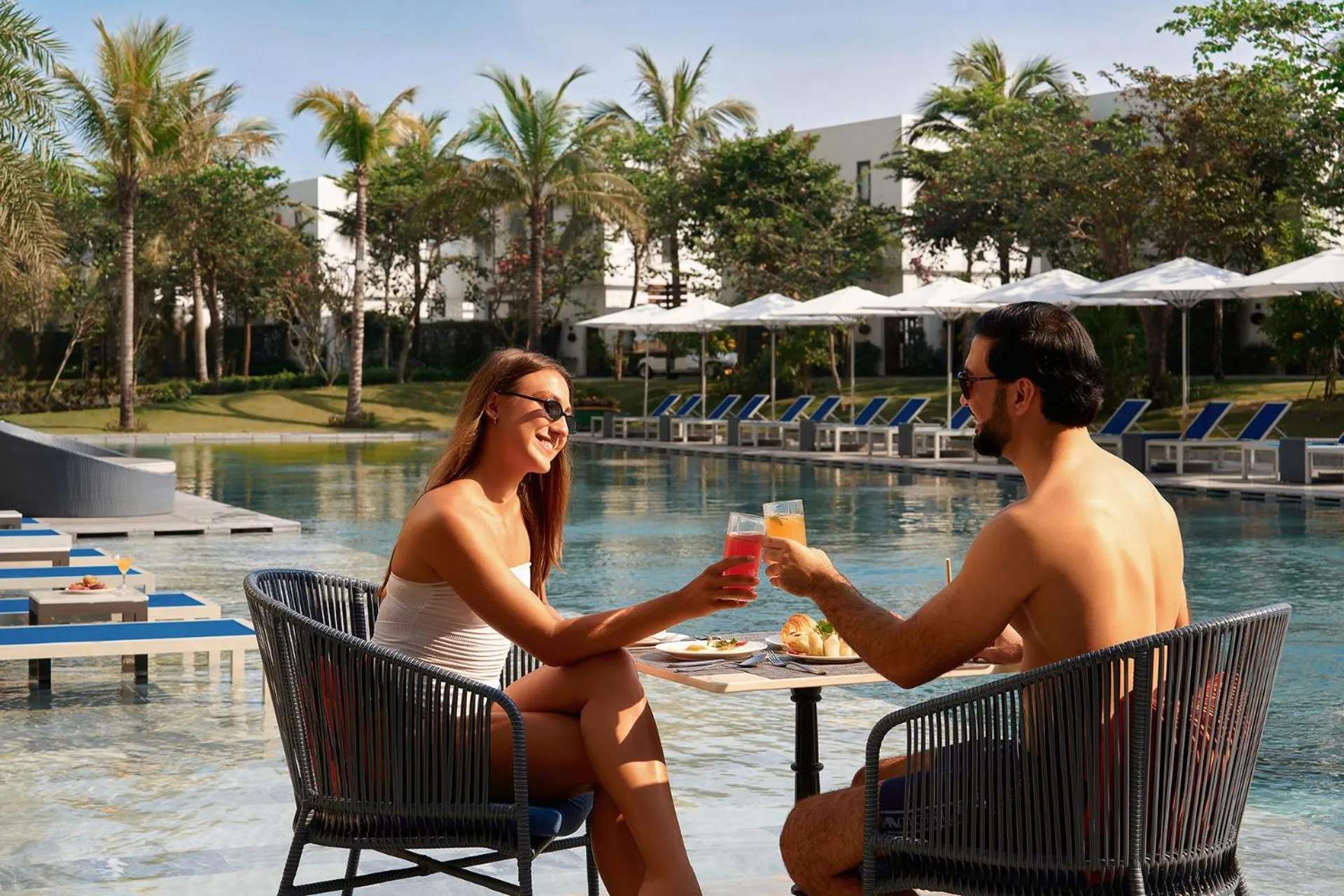 Lounge or bar in Wyndham Hoi An Royal Beachfront Resort & Villas