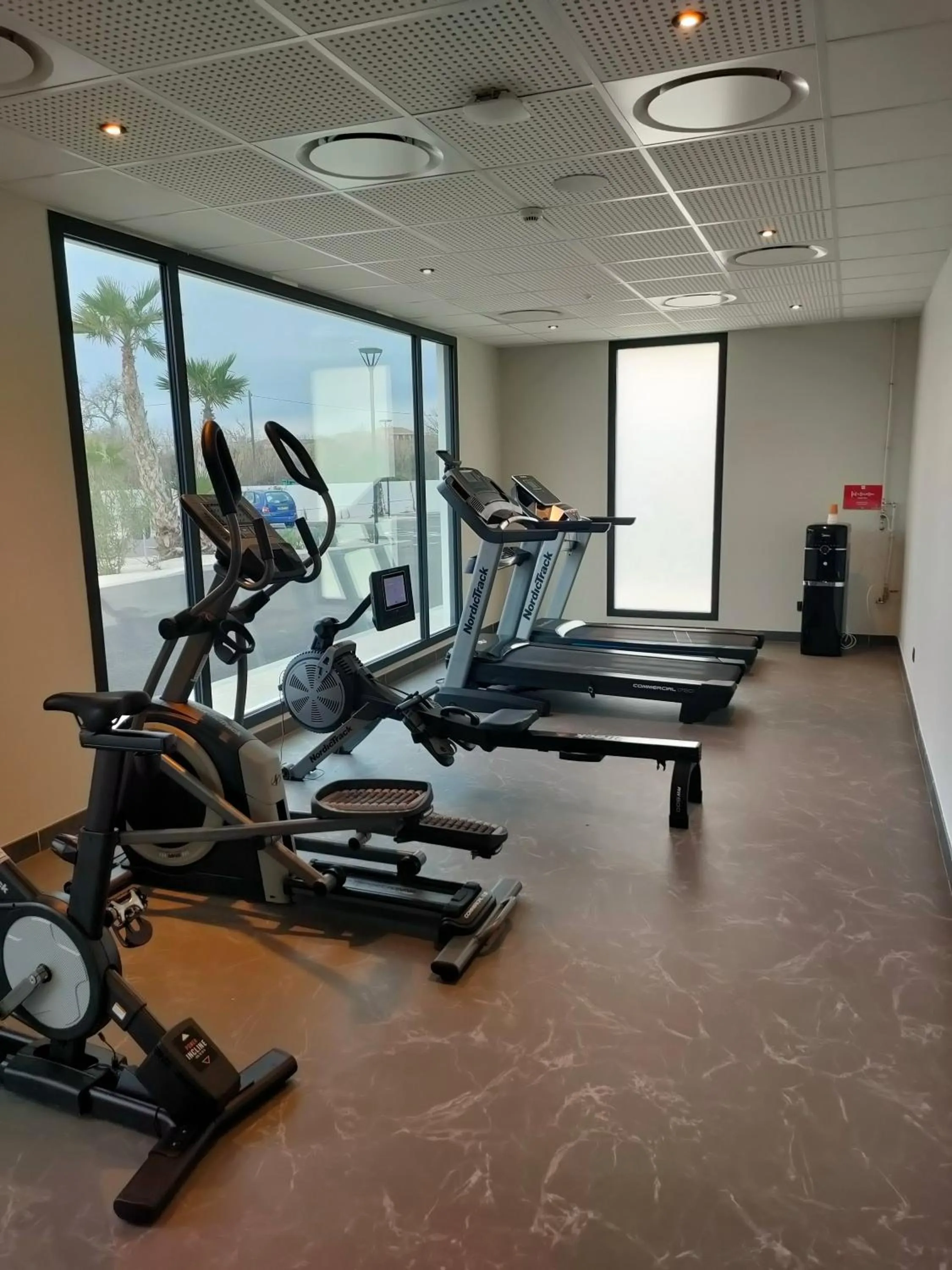 Fitness centre/facilities in Ibis Marseille Marignane Technopole