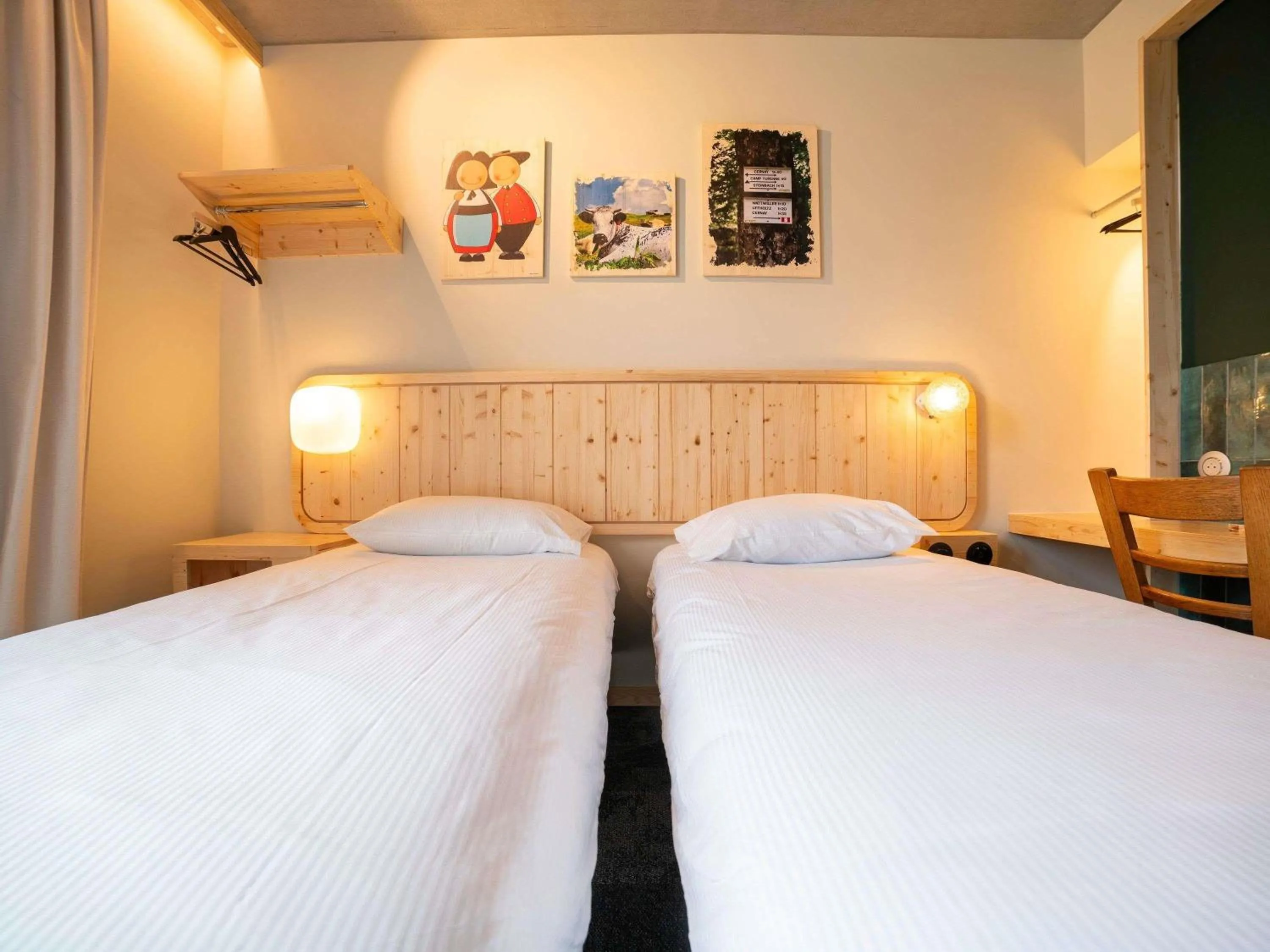 Bedroom, Bed in greet hotel Cernay Mulhouse