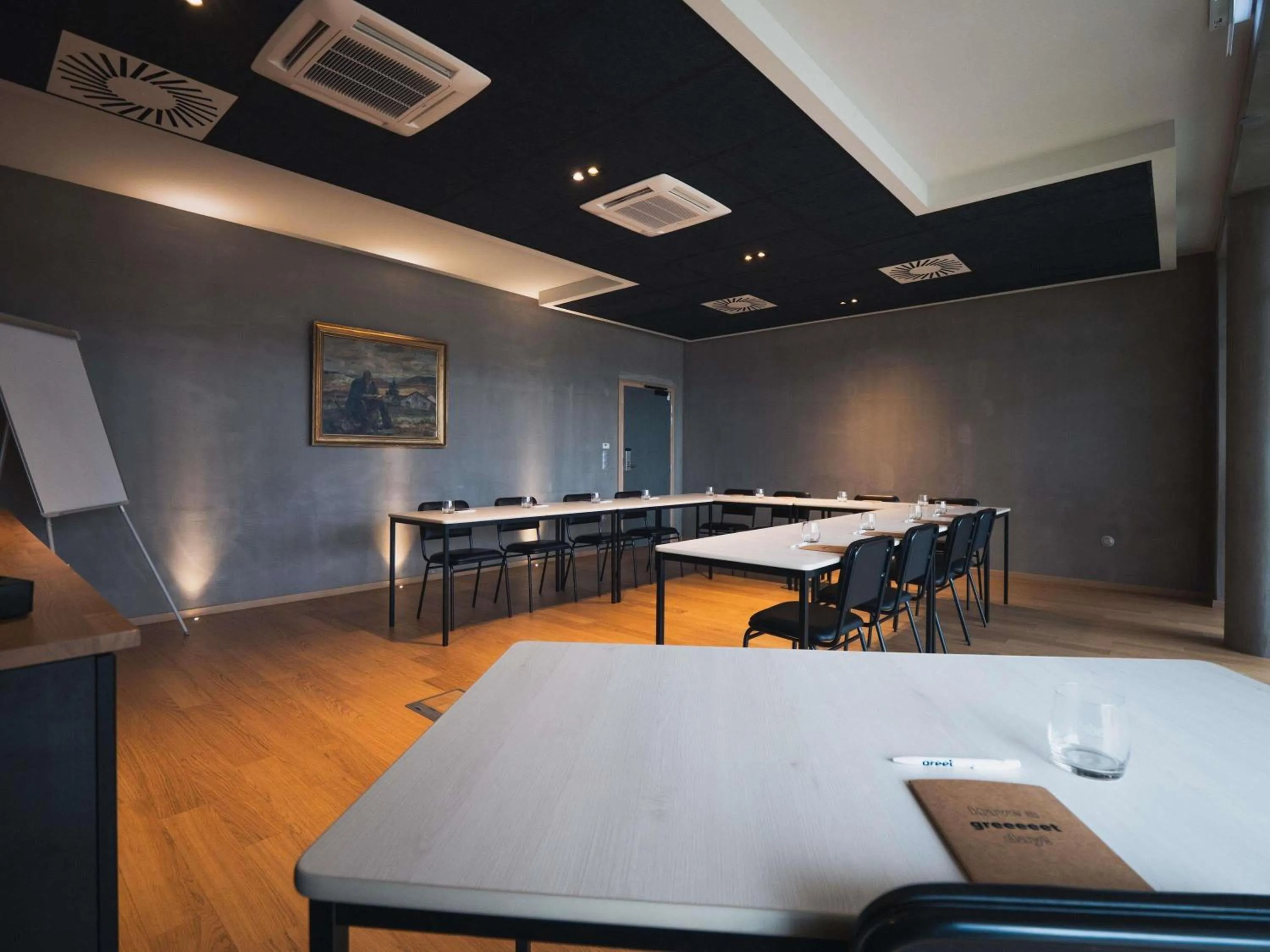 Meeting/conference room in greet hotel Cernay Mulhouse
