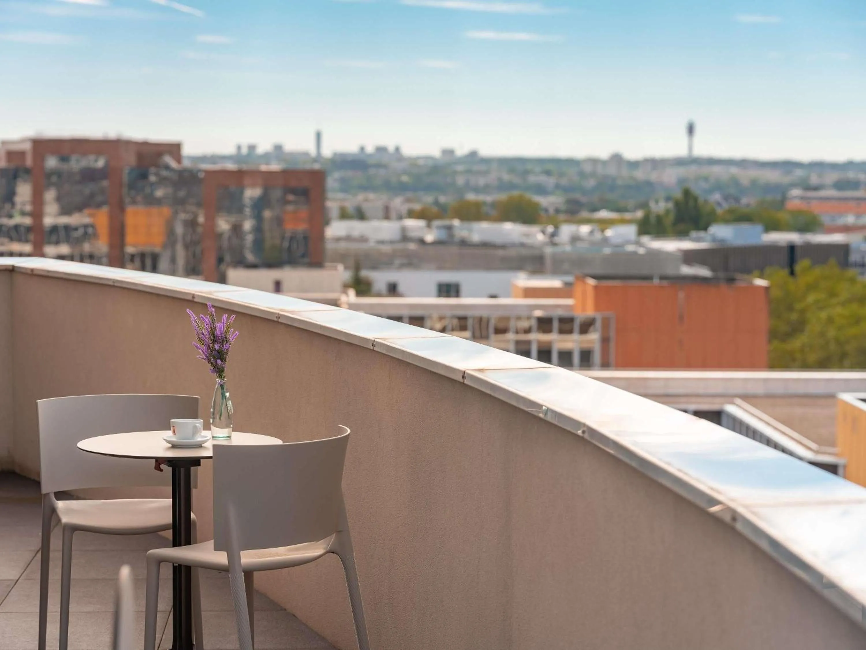 Bedroom in Novotel Paris Val de Fontenay