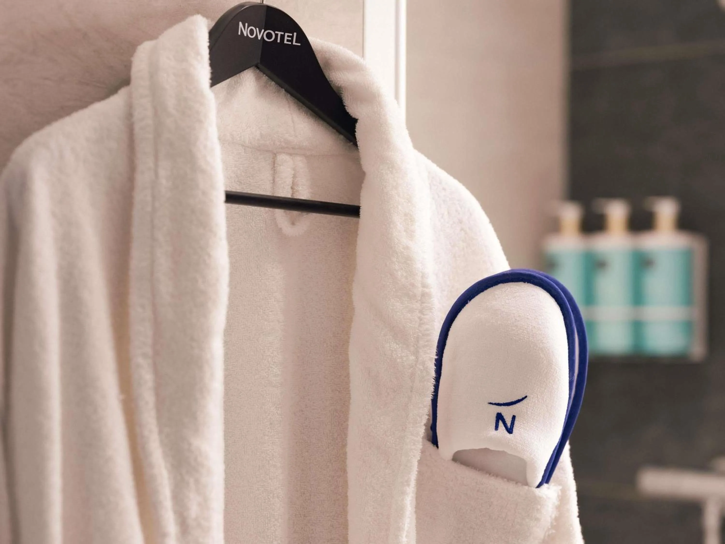 Property building in Novotel Paris Val de Fontenay