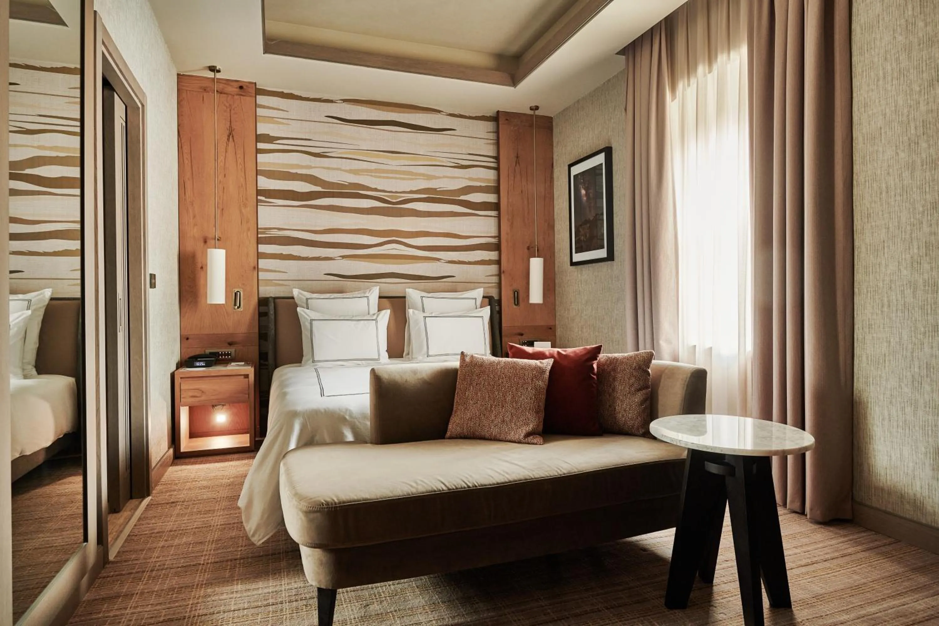 Seating area, Bed in Swissotel Uludag Bursa