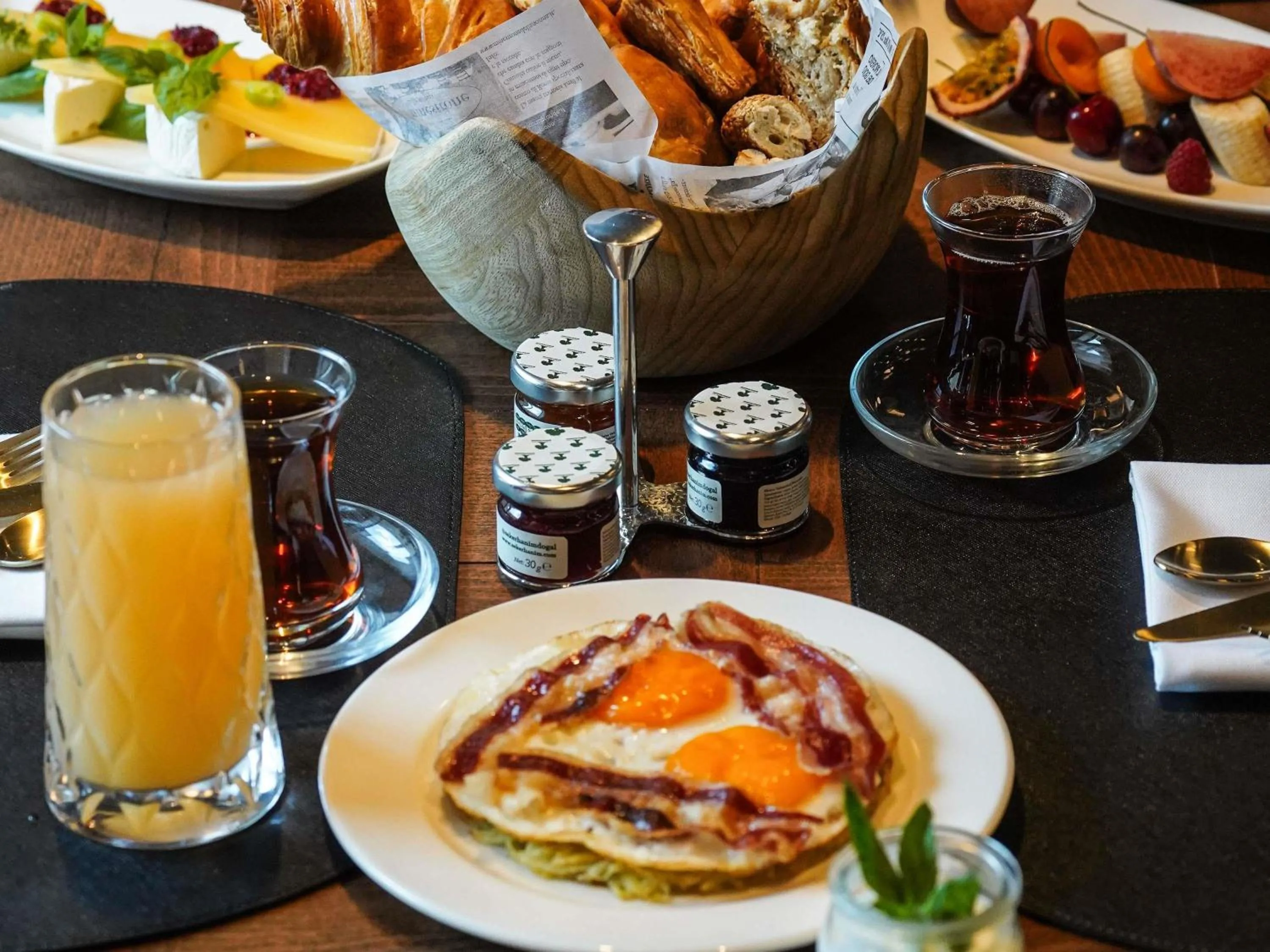 Breakfast in Swissotel Uludag Bursa