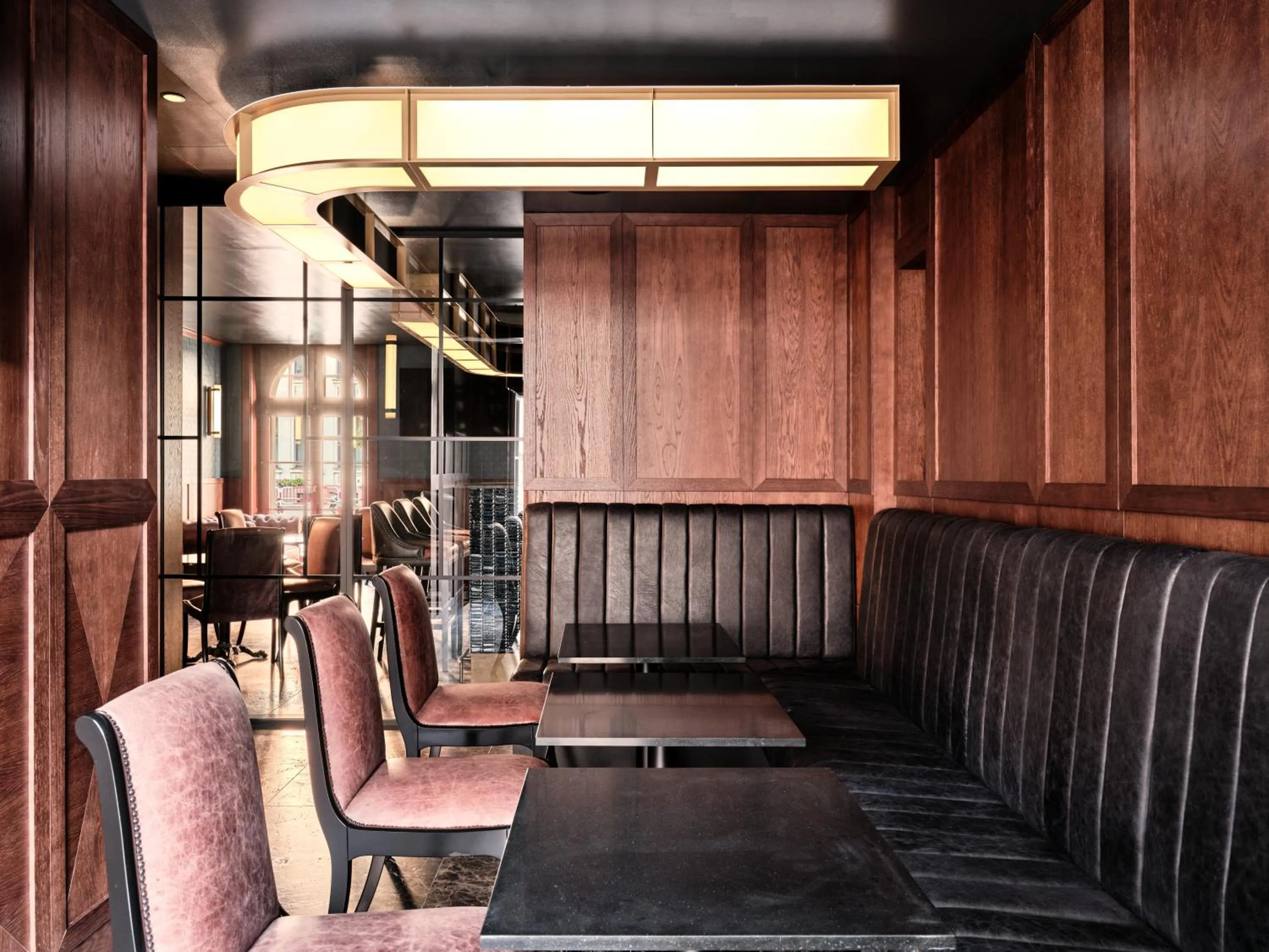 Restaurant/places to eat in The Crown Krakow Center - Handwritten Collection ACCOR